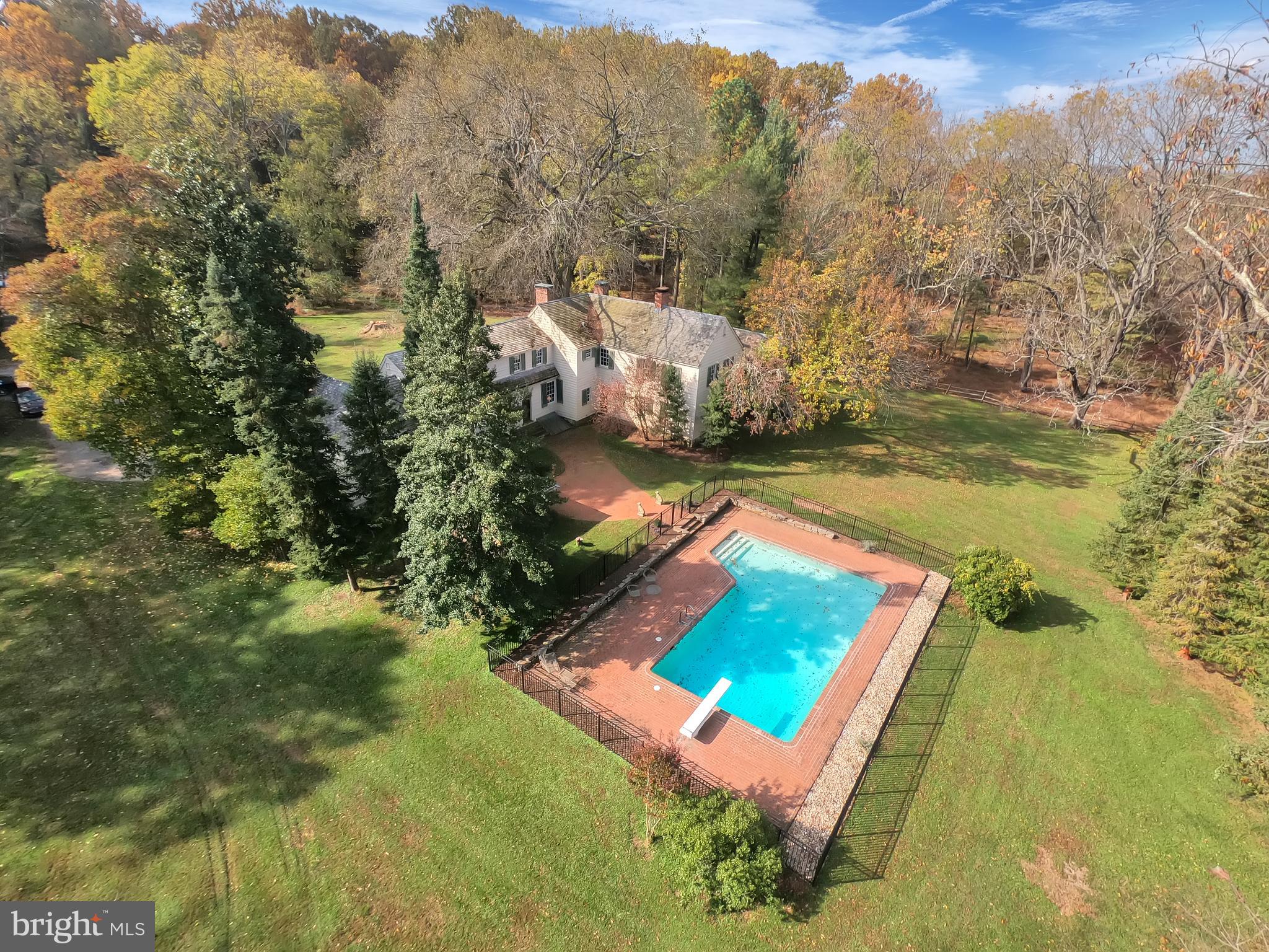 CAVES VALLEY - Residential