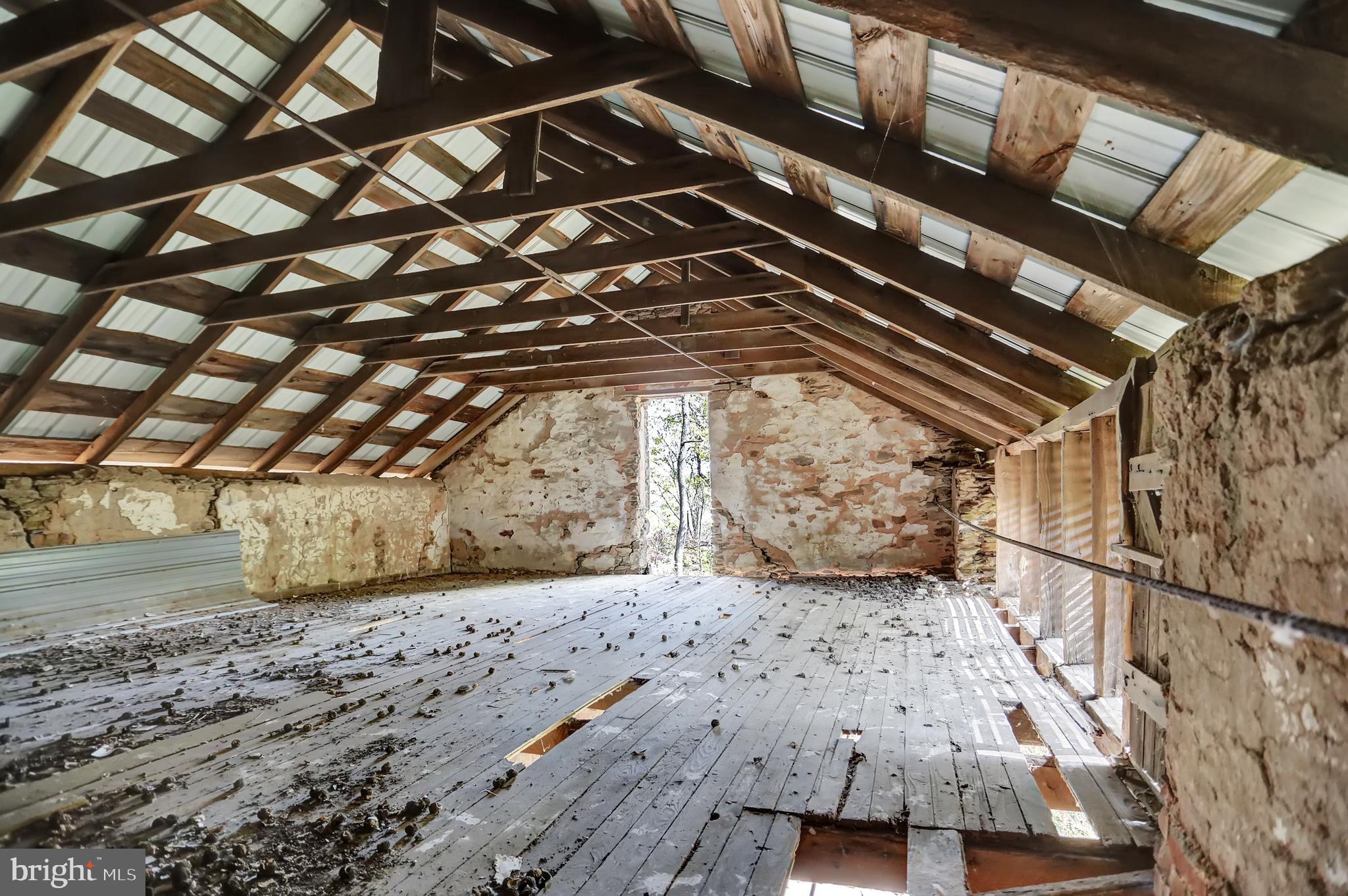 CAVES VALLEY - Residential