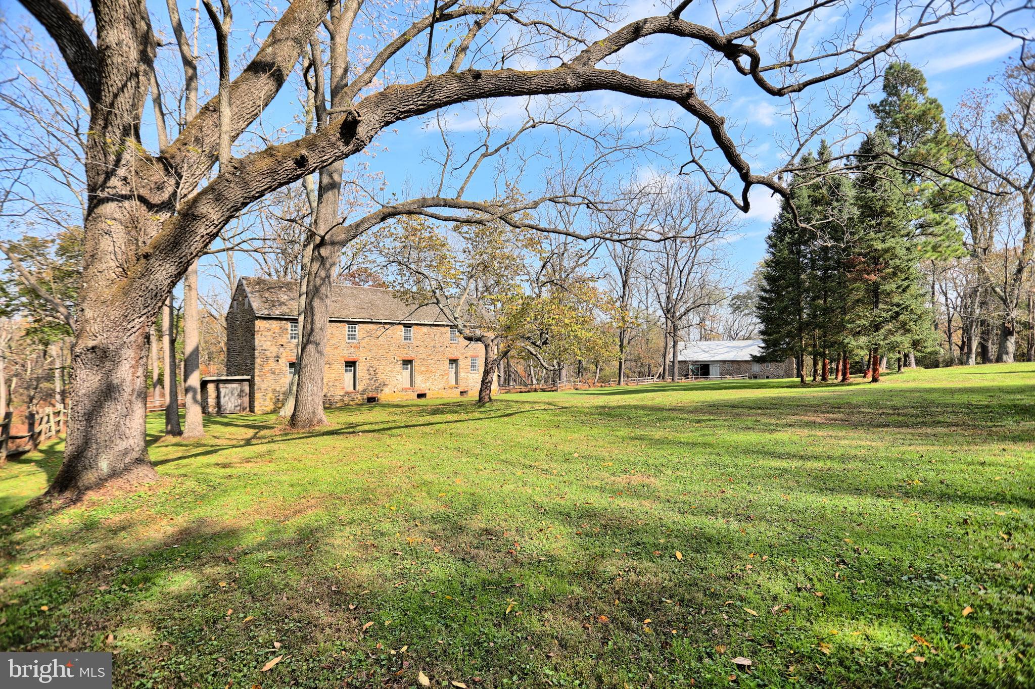 CAVES VALLEY - Residential