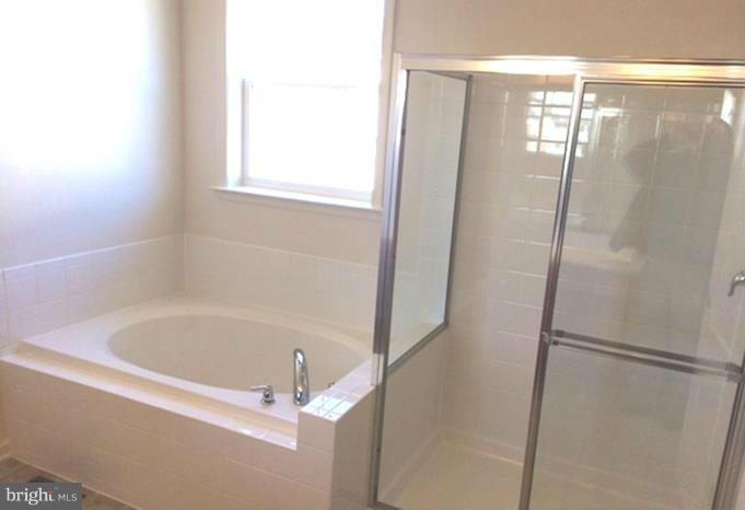 STONEBROOK VILLAGE - Residential