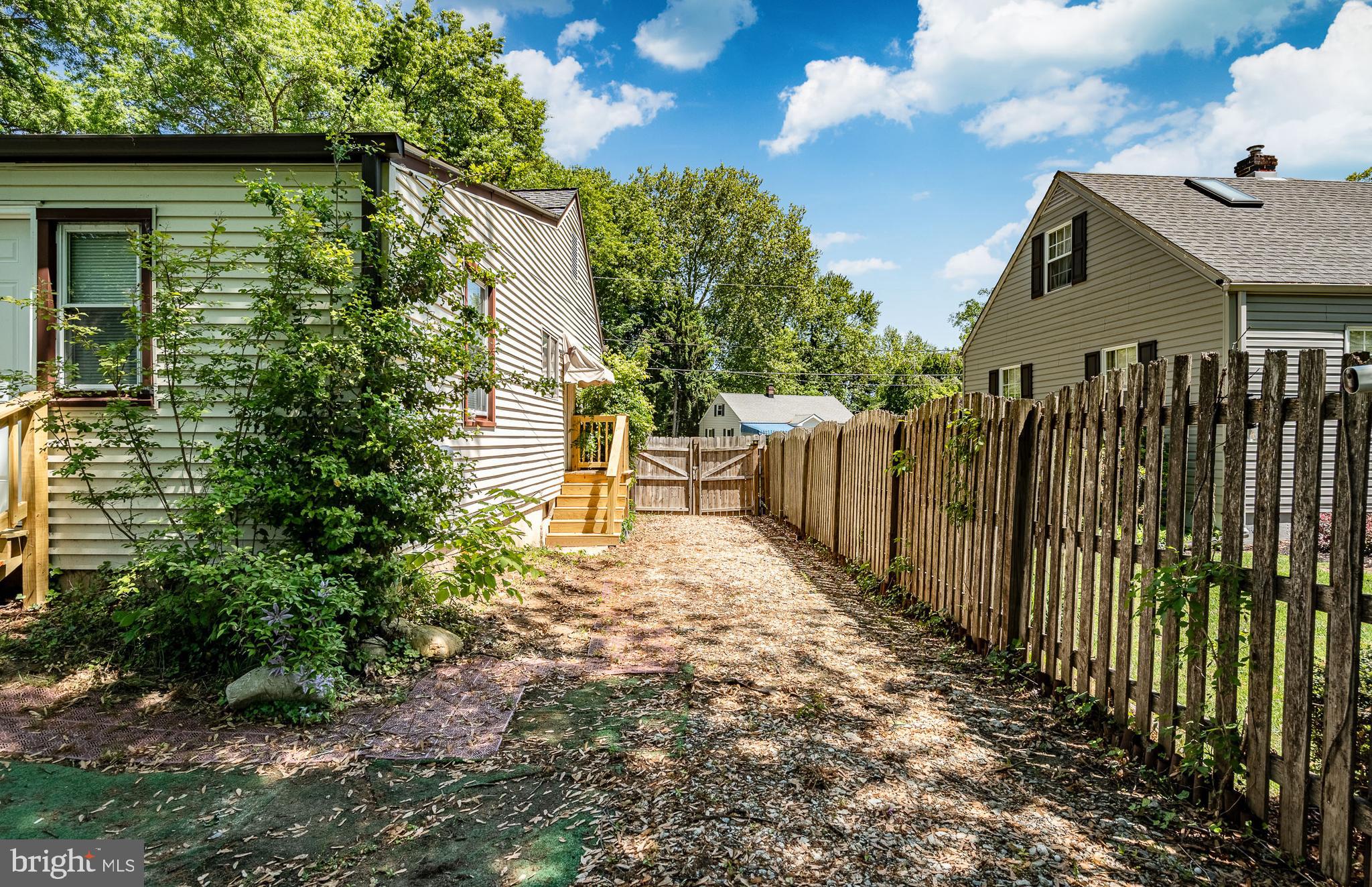 ROLLING PARK - Residential