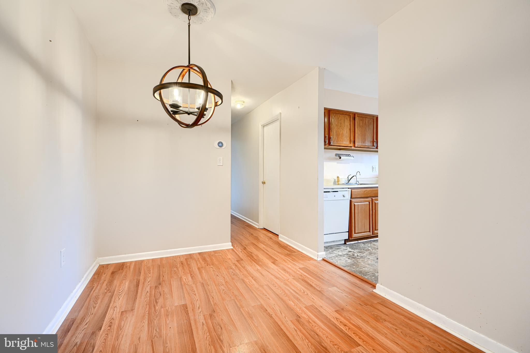 130 ROYAL OAK DRIVE L 130-L