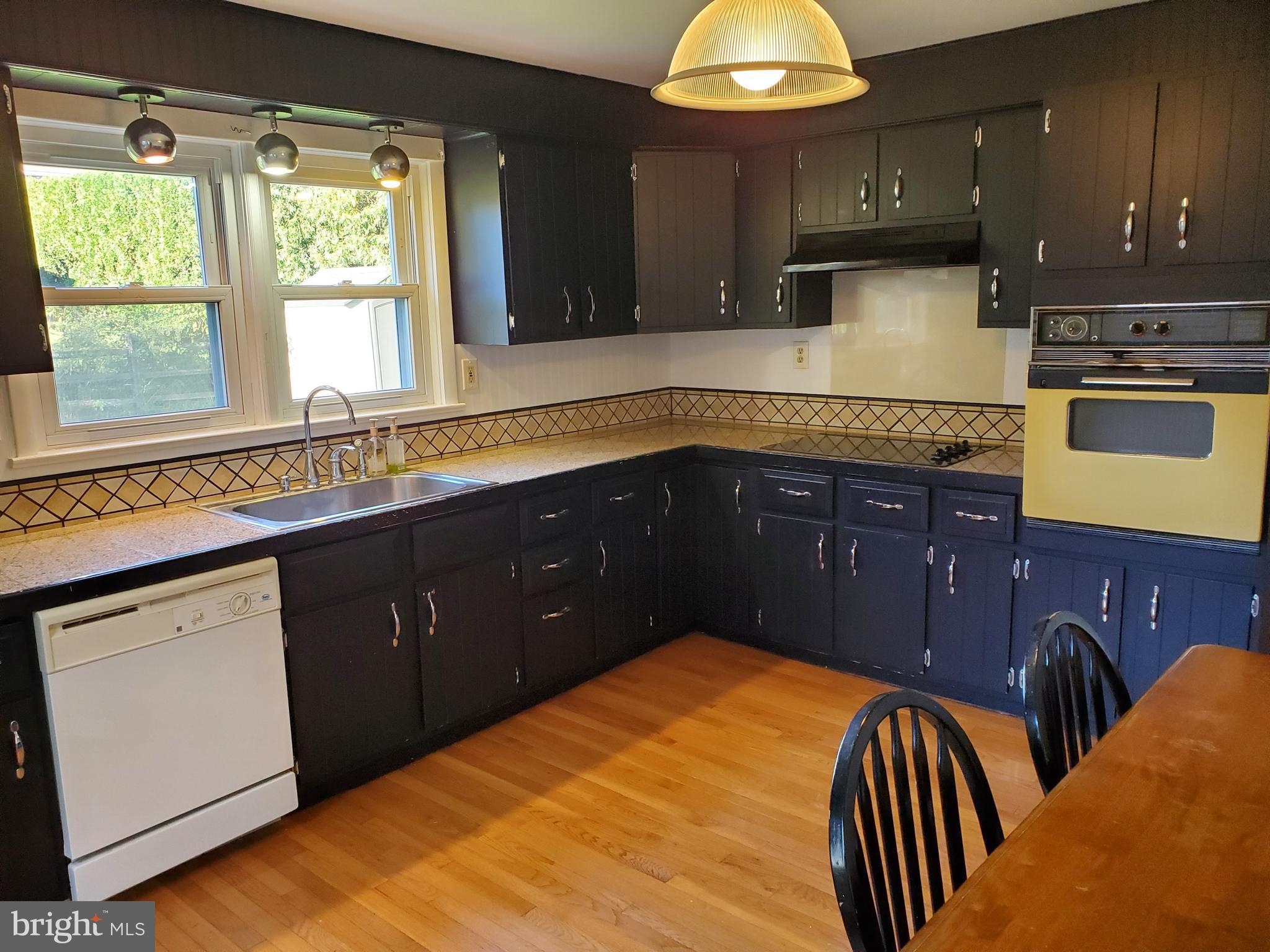 CORNWALL TERRACE - Residential