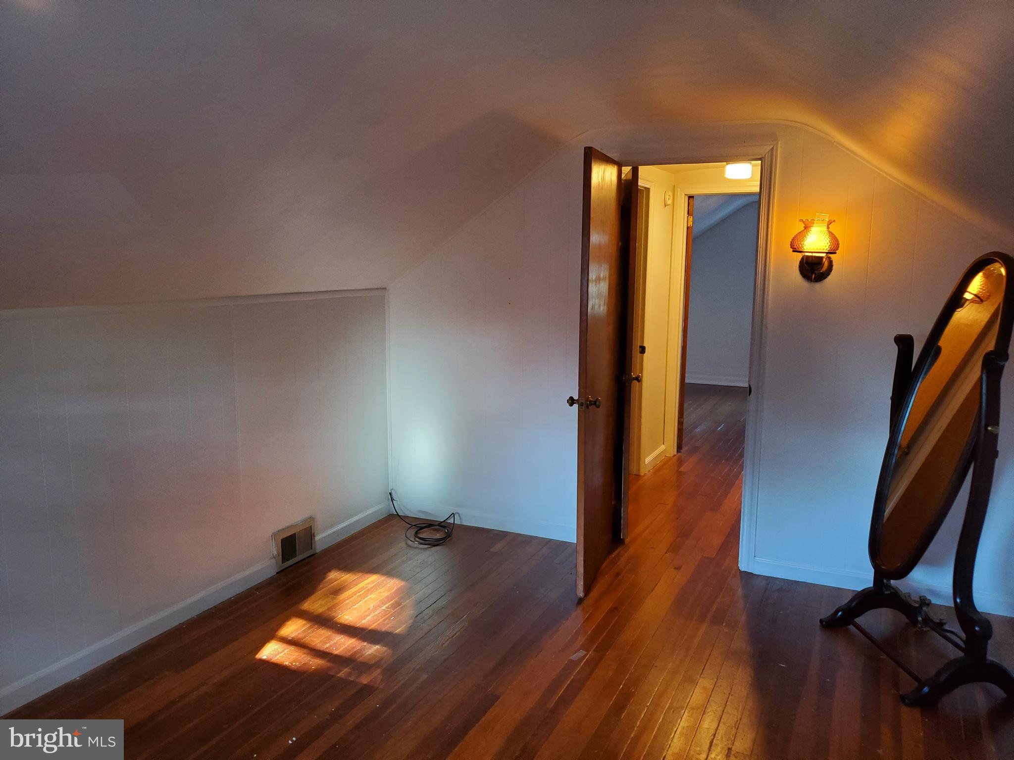 CORNWALL TERRACE - Residential