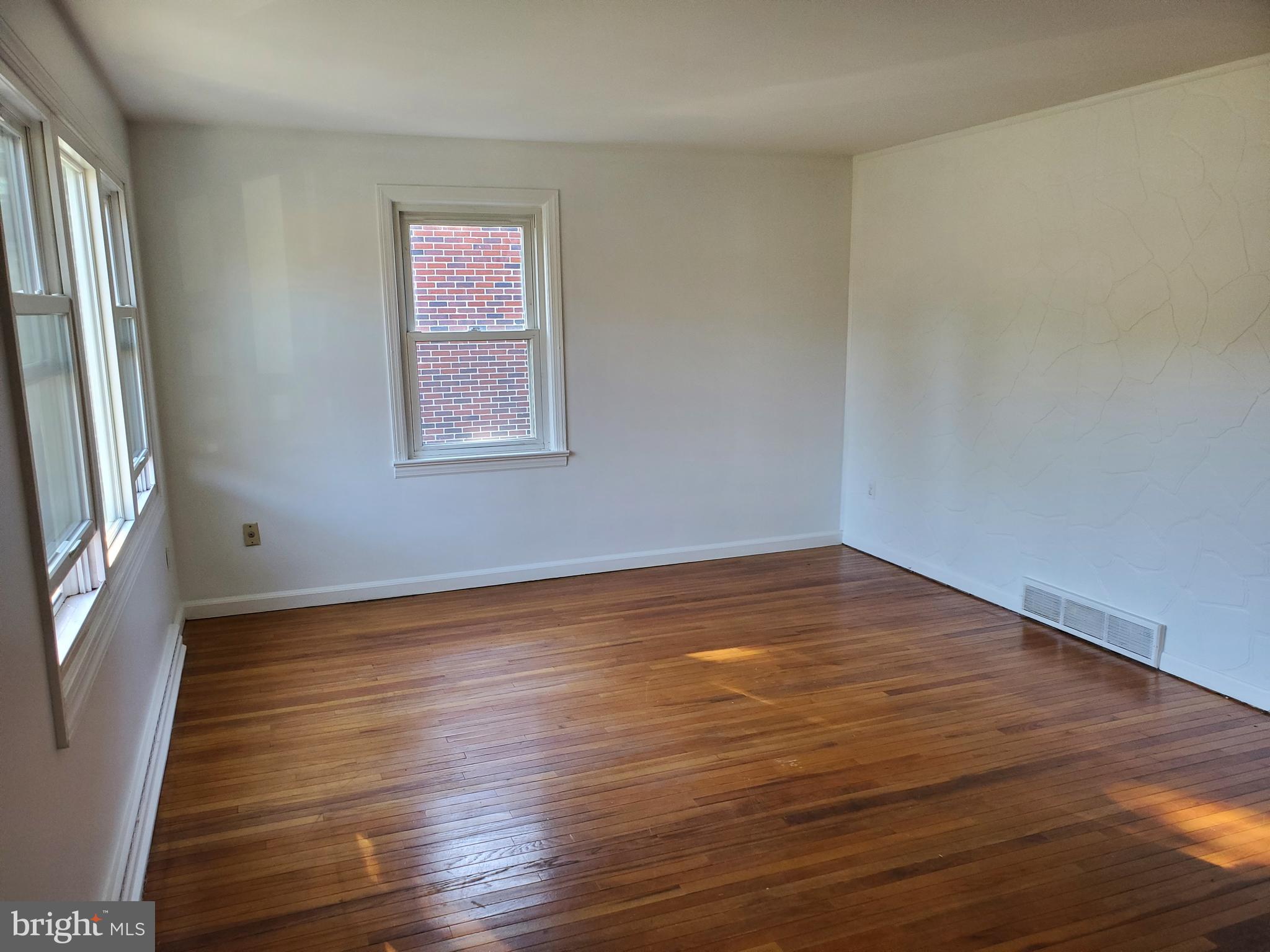 CORNWALL TERRACE - Residential