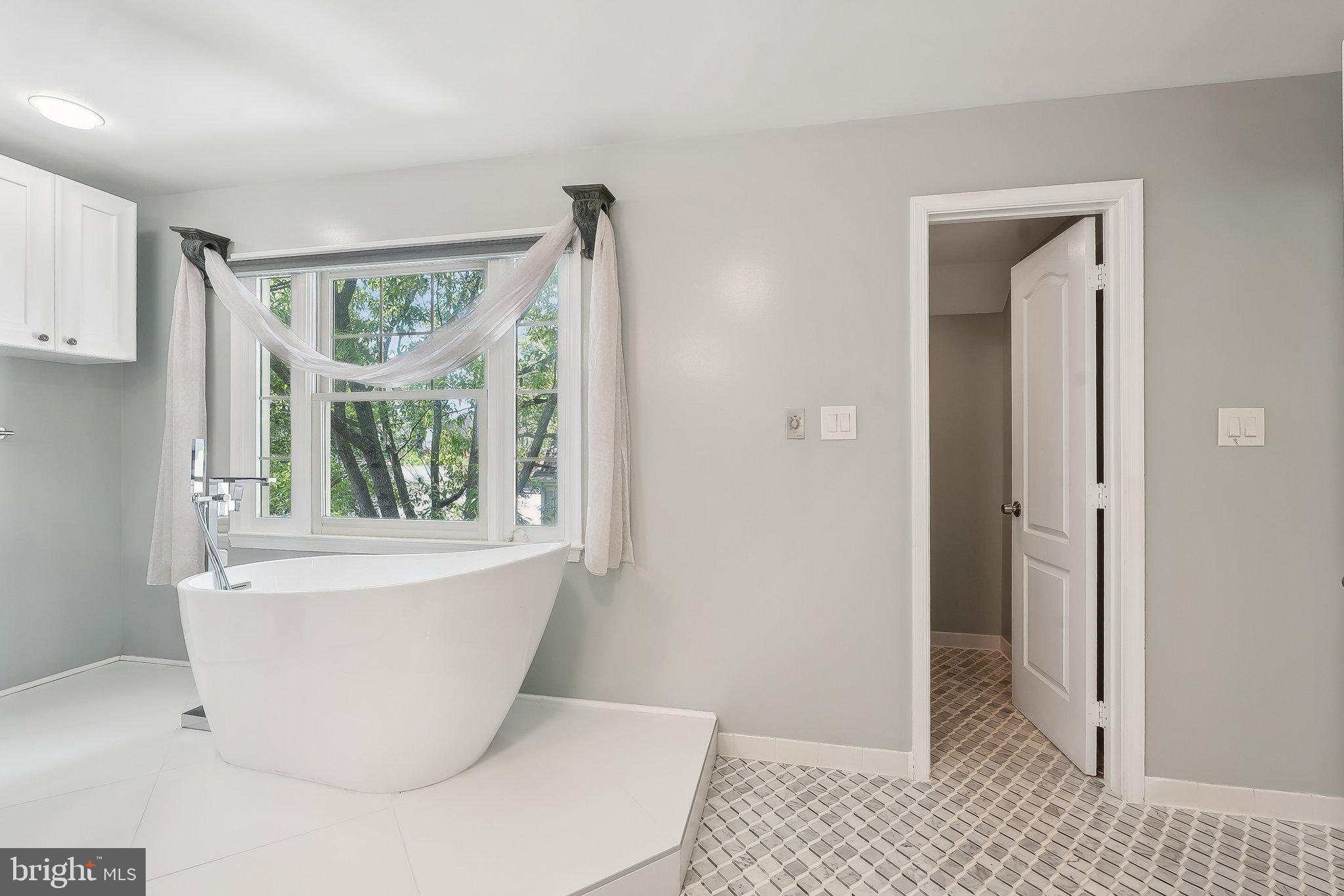 EDGEMOORE - Residential