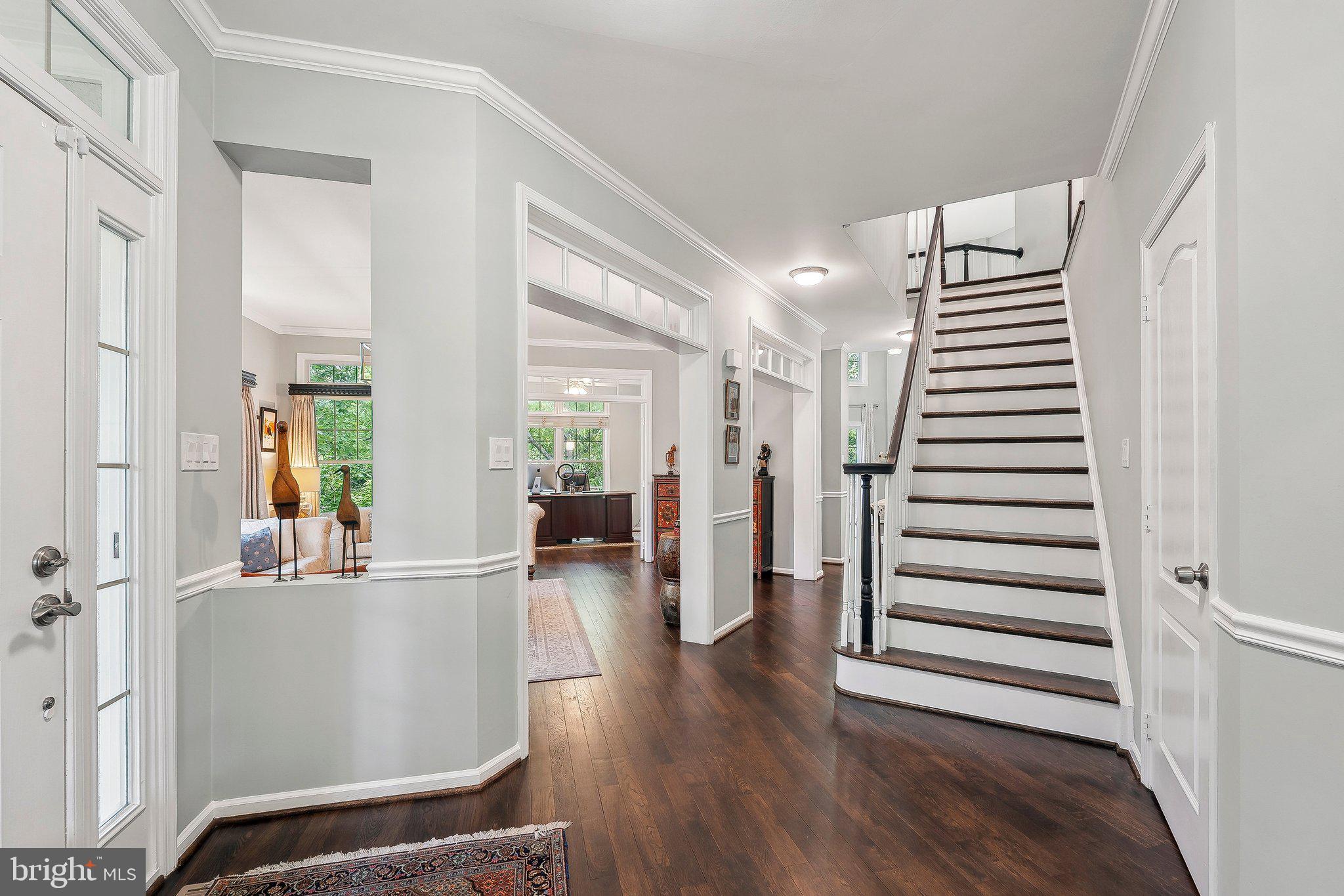 2905 DARNLEY PLACE