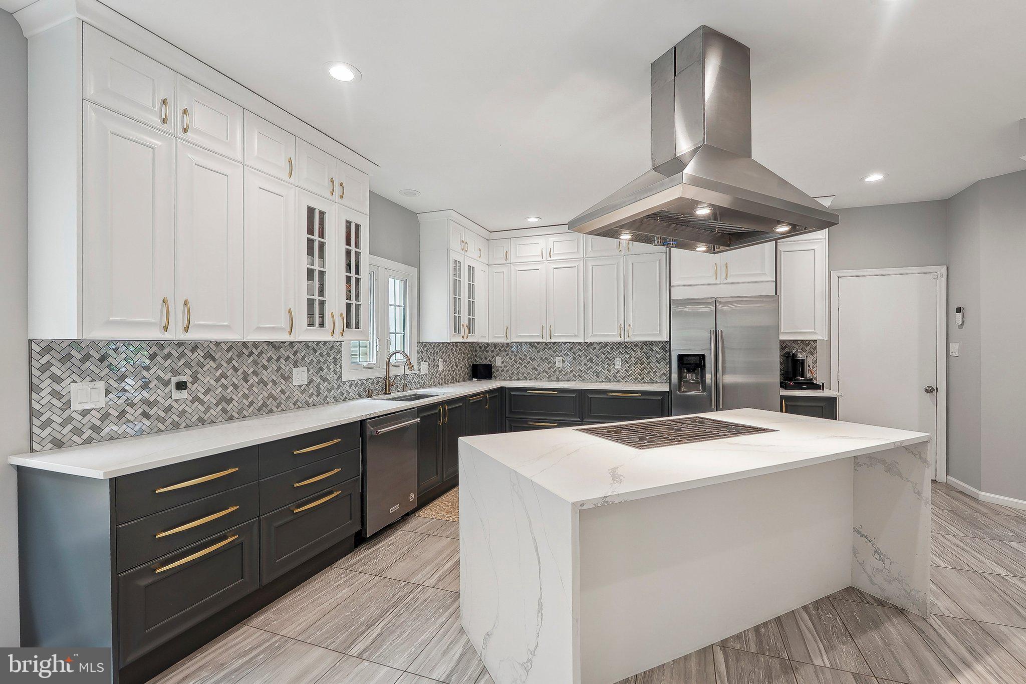 EDGEMOORE - Residential