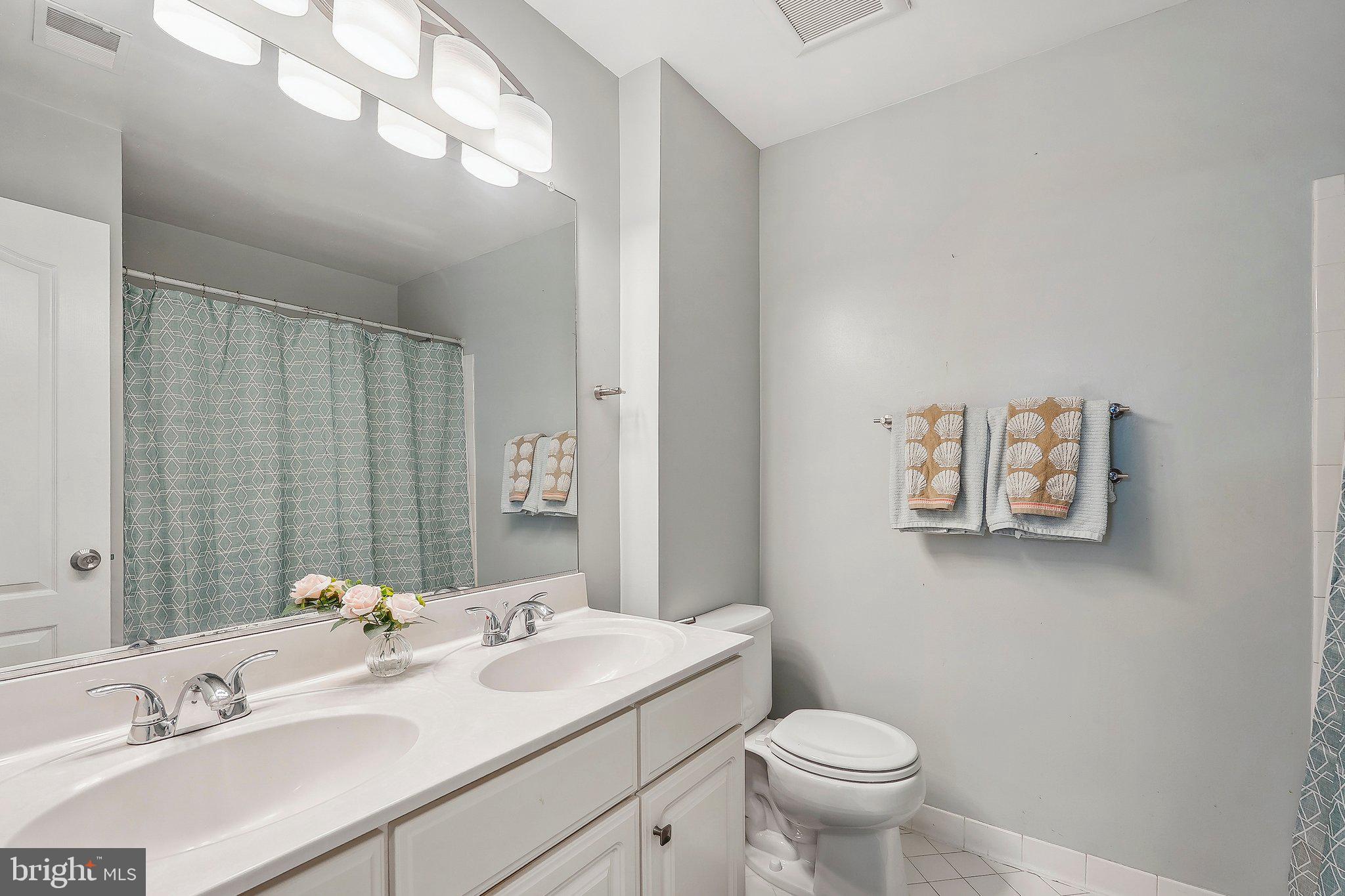 EDGEMOORE - Residential