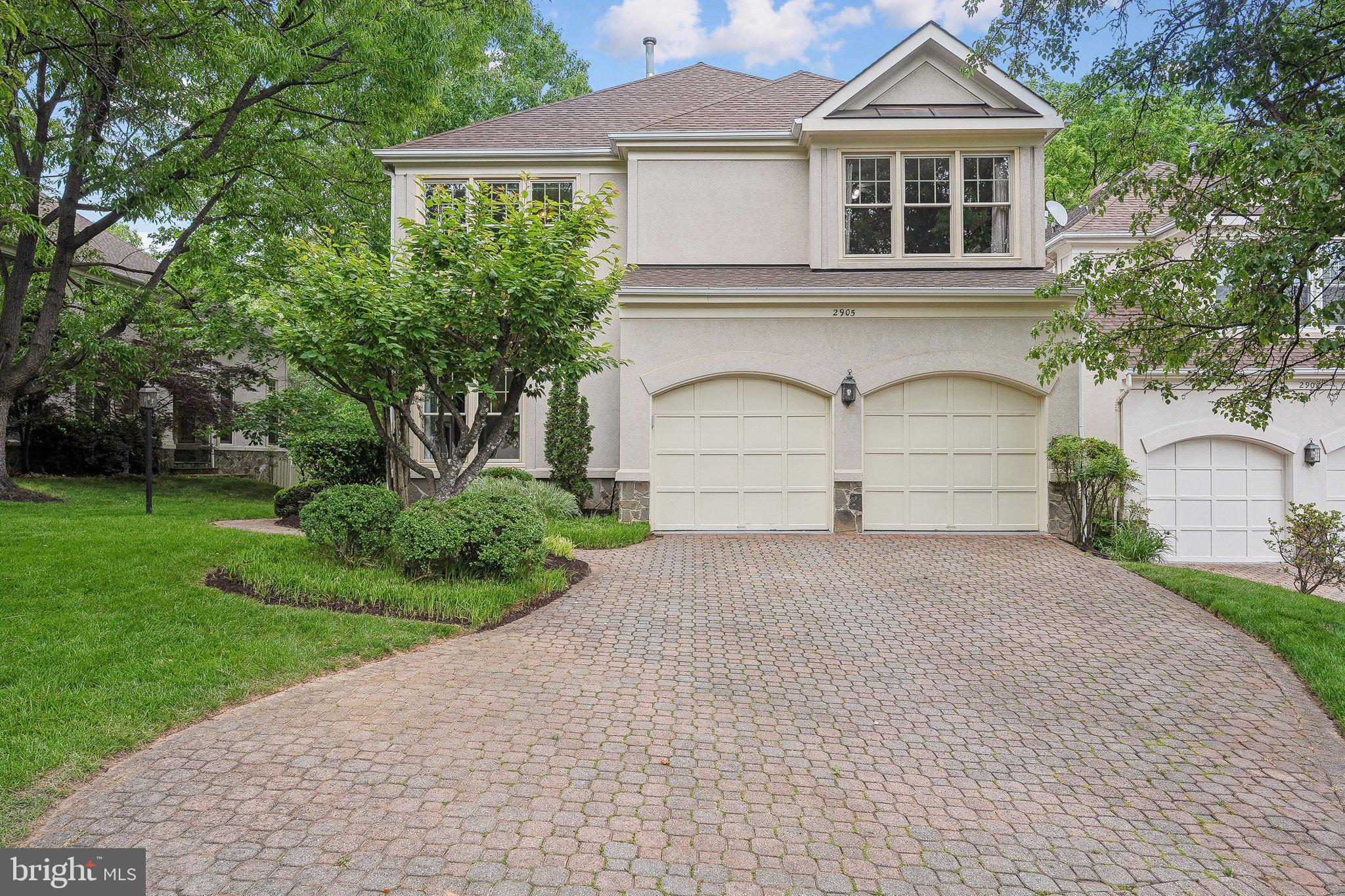 2905 DARNLEY PLACE