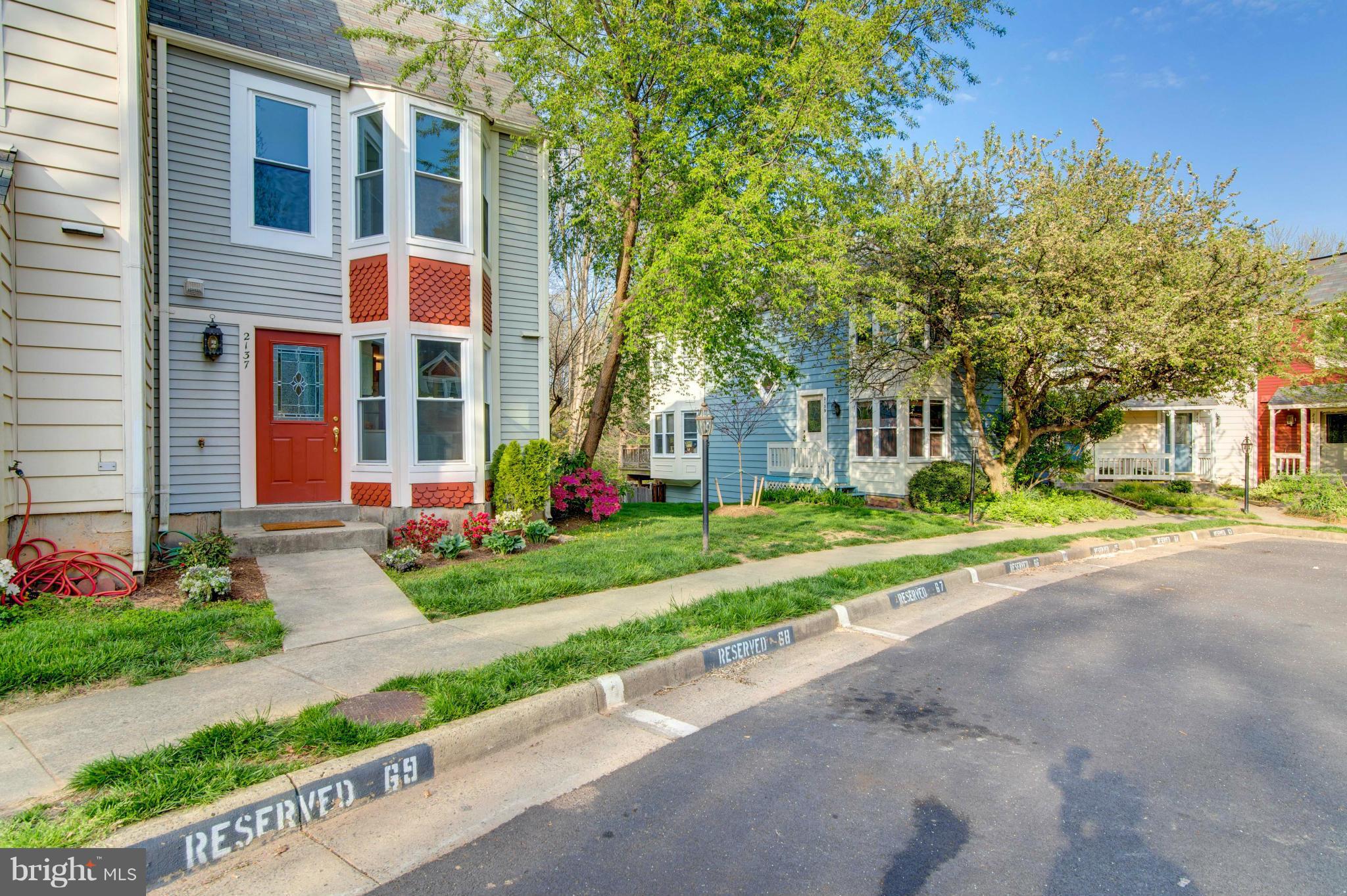 RESTON - Residential