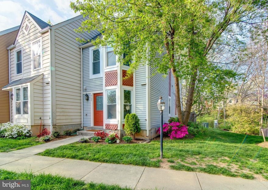 Lovely, Victorian style, two bedroom, 1 1/2 bath updated town home in Whisperwood Cluster. Many upgrades!  New windows (2015). New laminate flooring on first floor.  New refrigerator. New dishwasher.  All polybutylene piping replaced in 2013.  Exterior painted in 2015.   Interior freshly painted and ready for a new buyer.  Close to major commuting roads.  Minutes from the Wiehle Metro Station!