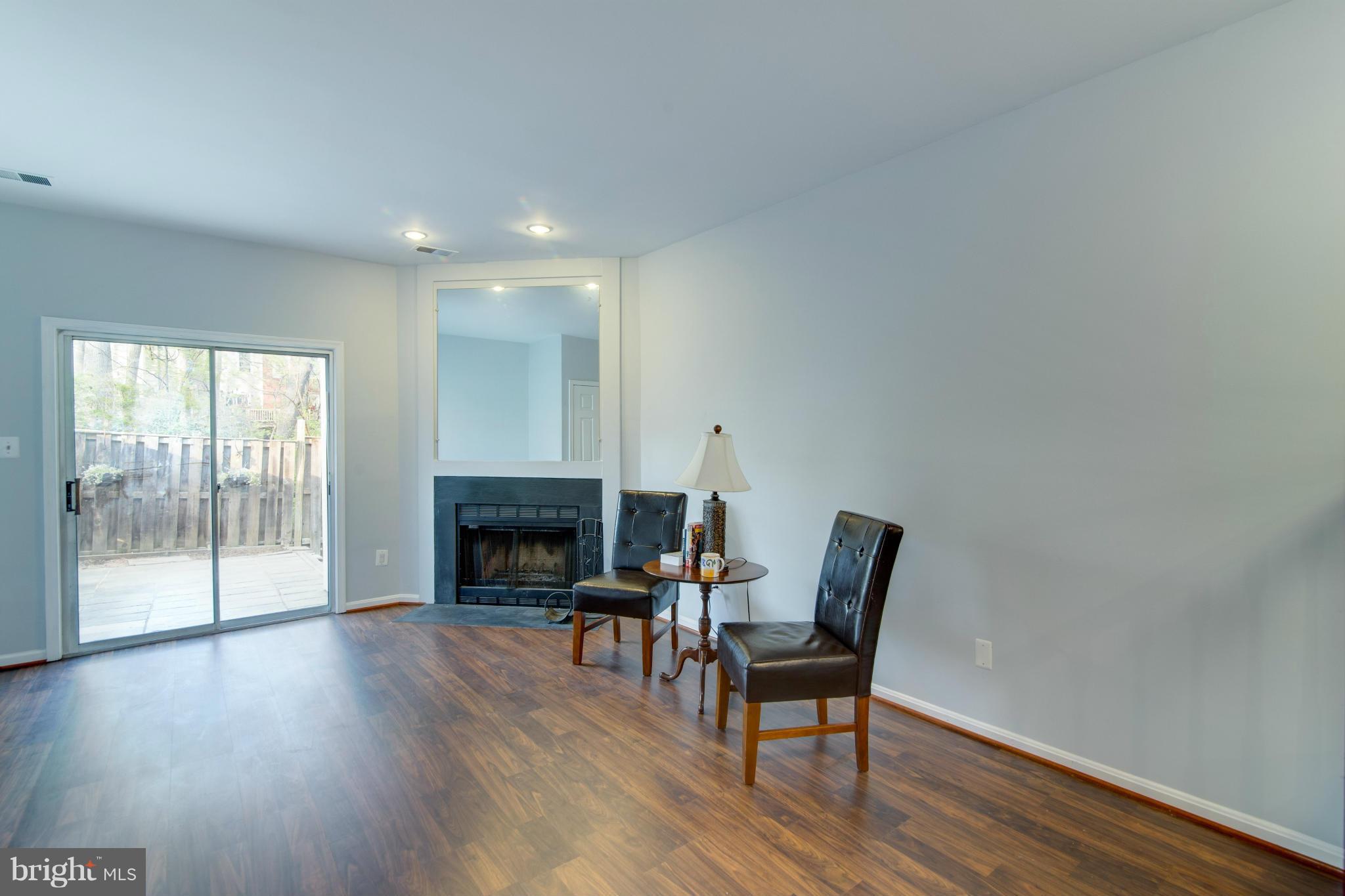 RESTON - Residential