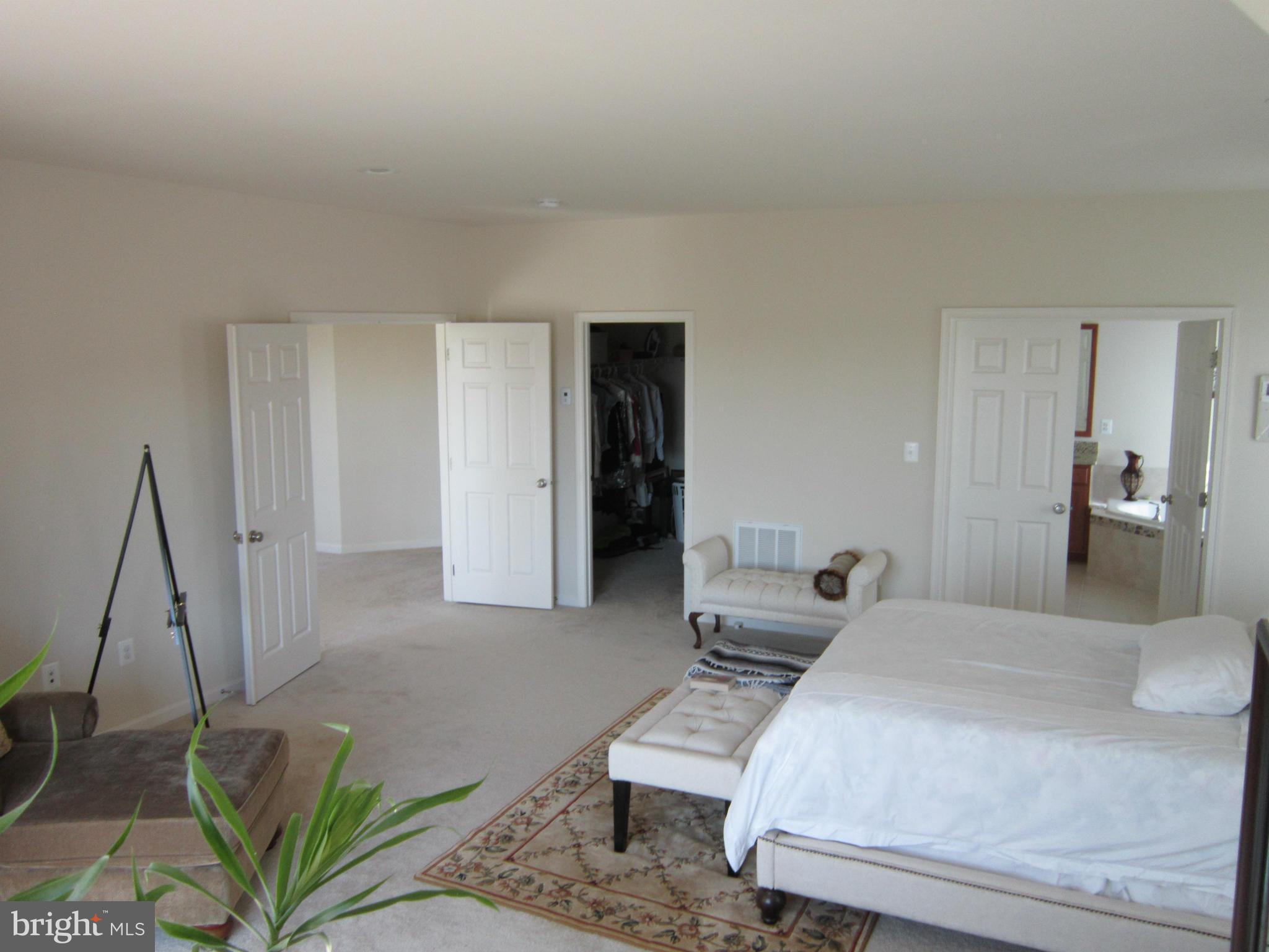 LOUDOUN VALLEY ESTATES 2 - Residential