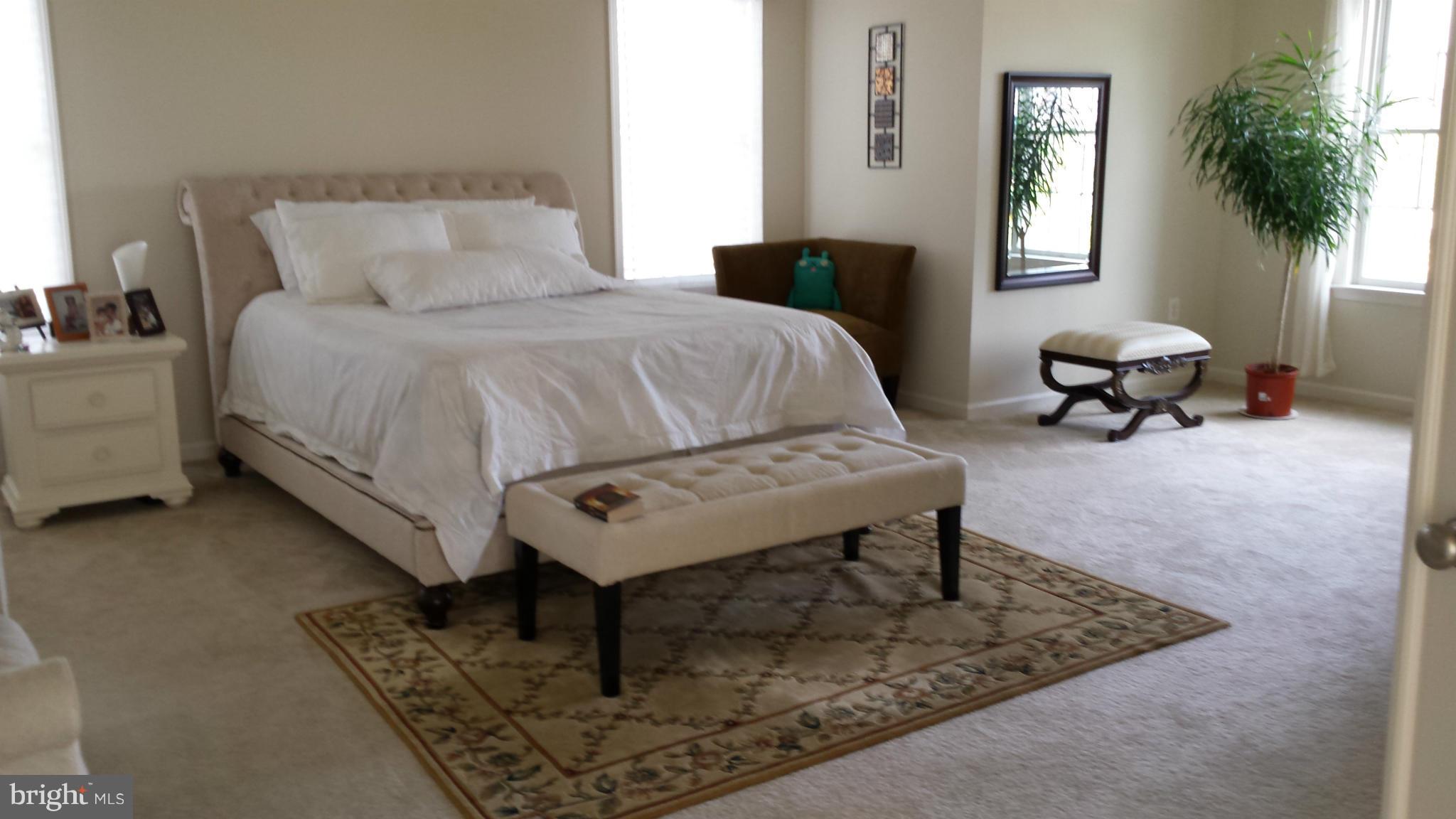 LOUDOUN VALLEY ESTATES 2 - Residential