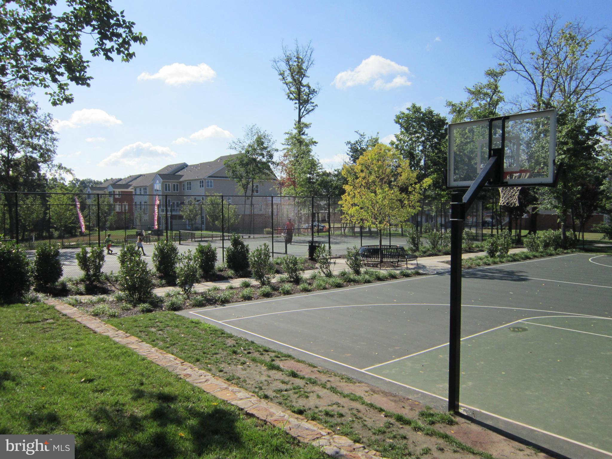 LOUDOUN VALLEY ESTATES 2 - Residential