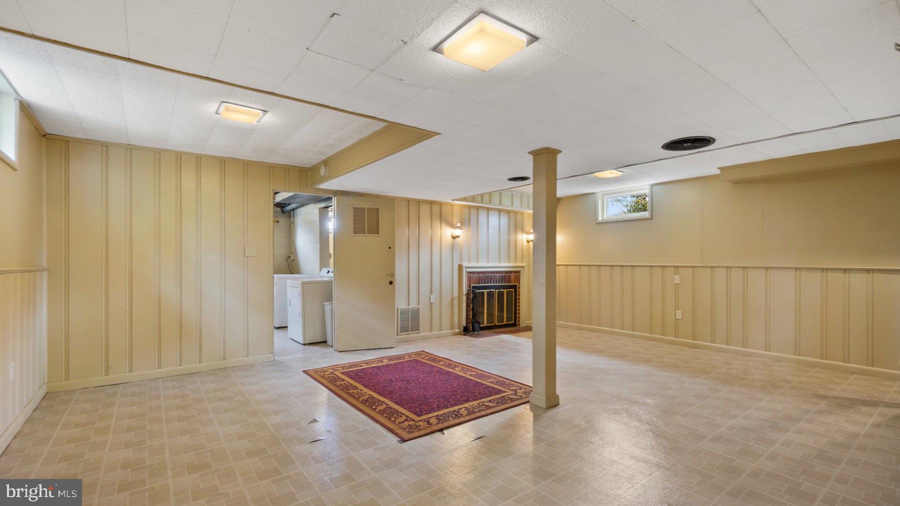 BURNT MILLS KNOLLS - Residential