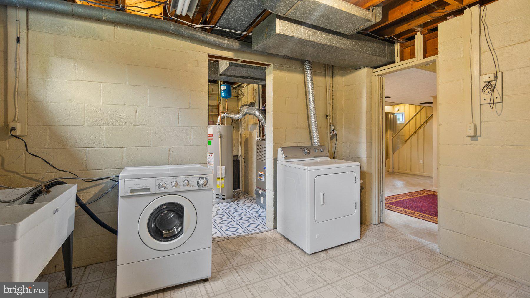 BURNT MILLS KNOLLS - Residential