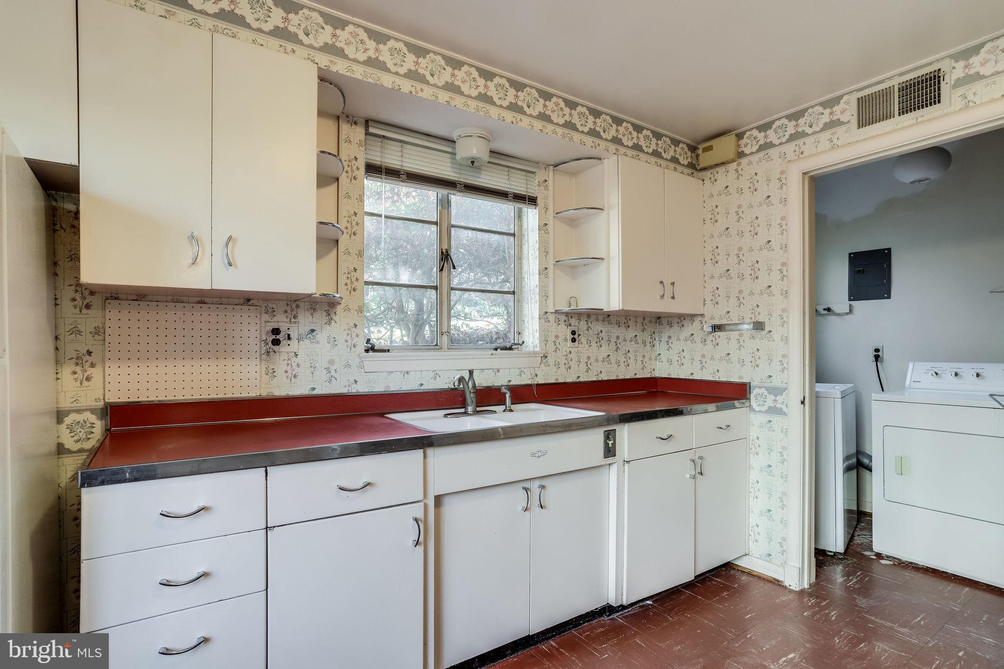 DOUGLAS PARK - Residential