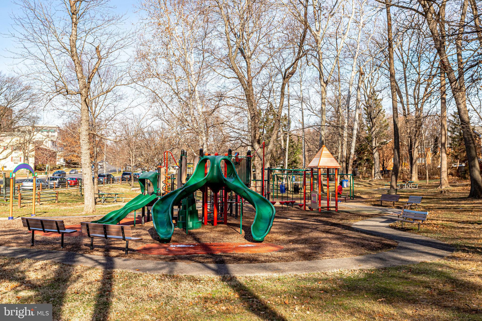 DOUGLAS PARK - Residential