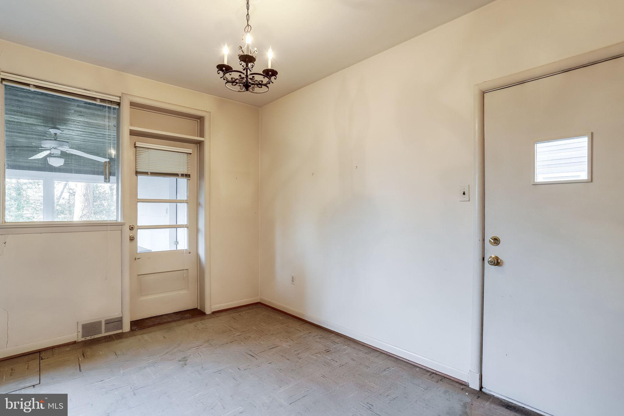 DOUGLAS PARK - Residential