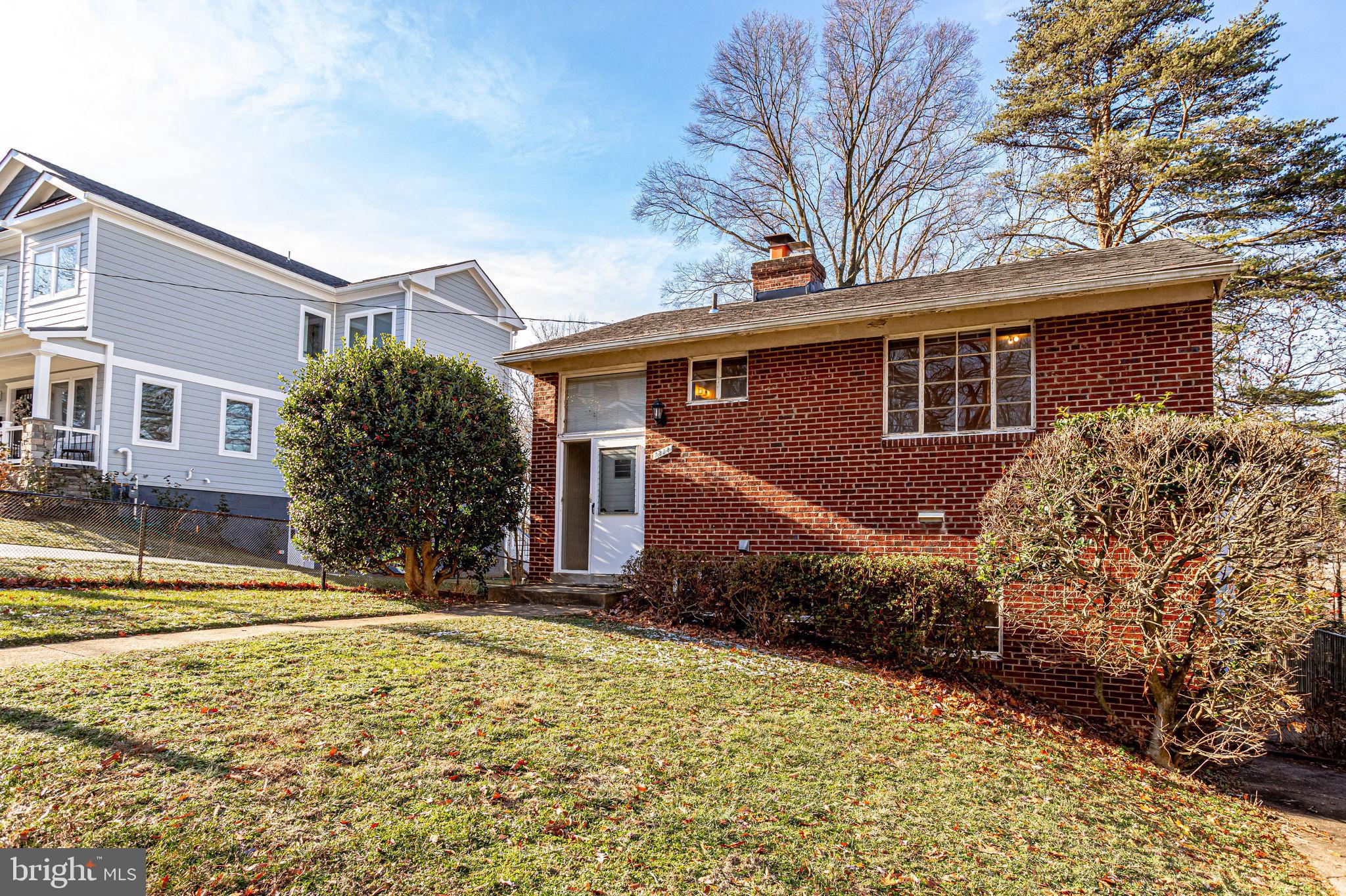 DOUGLAS PARK - Residential