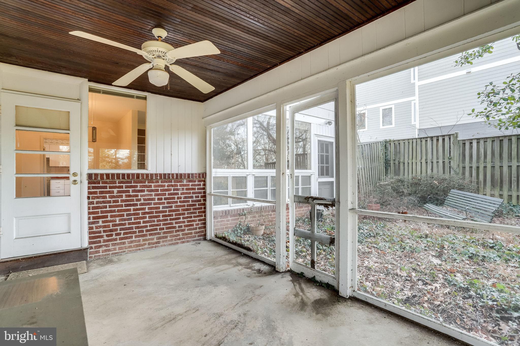 DOUGLAS PARK - Residential