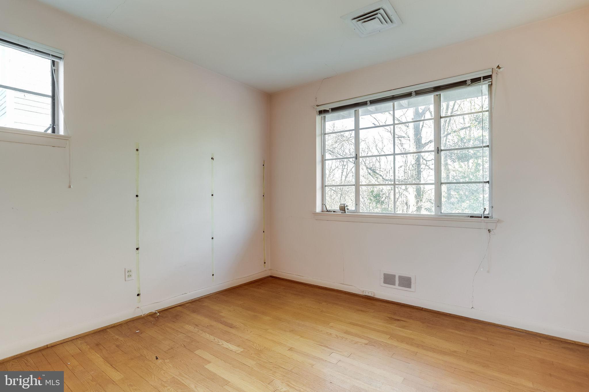 DOUGLAS PARK - Residential