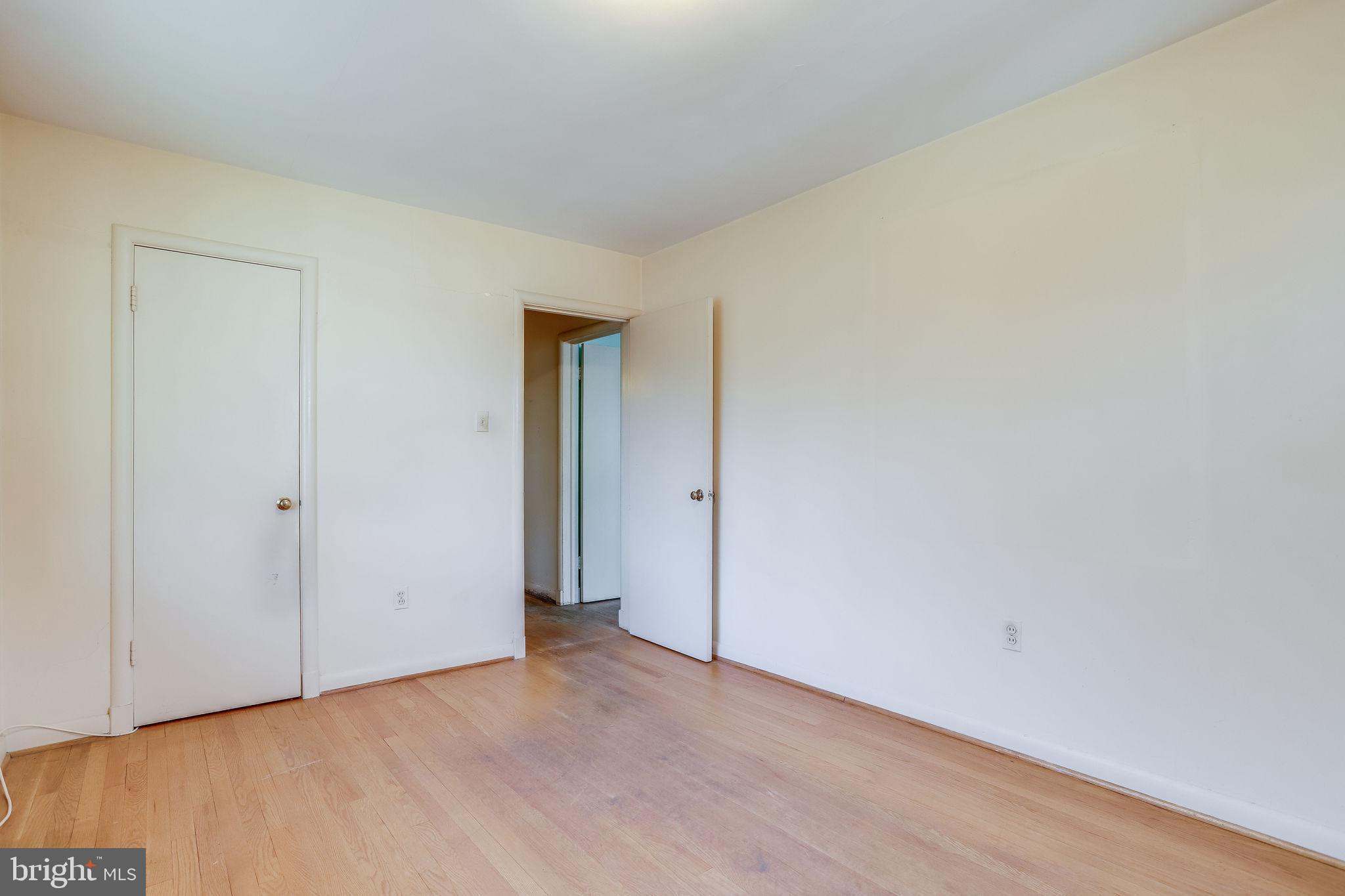 DOUGLAS PARK - Residential