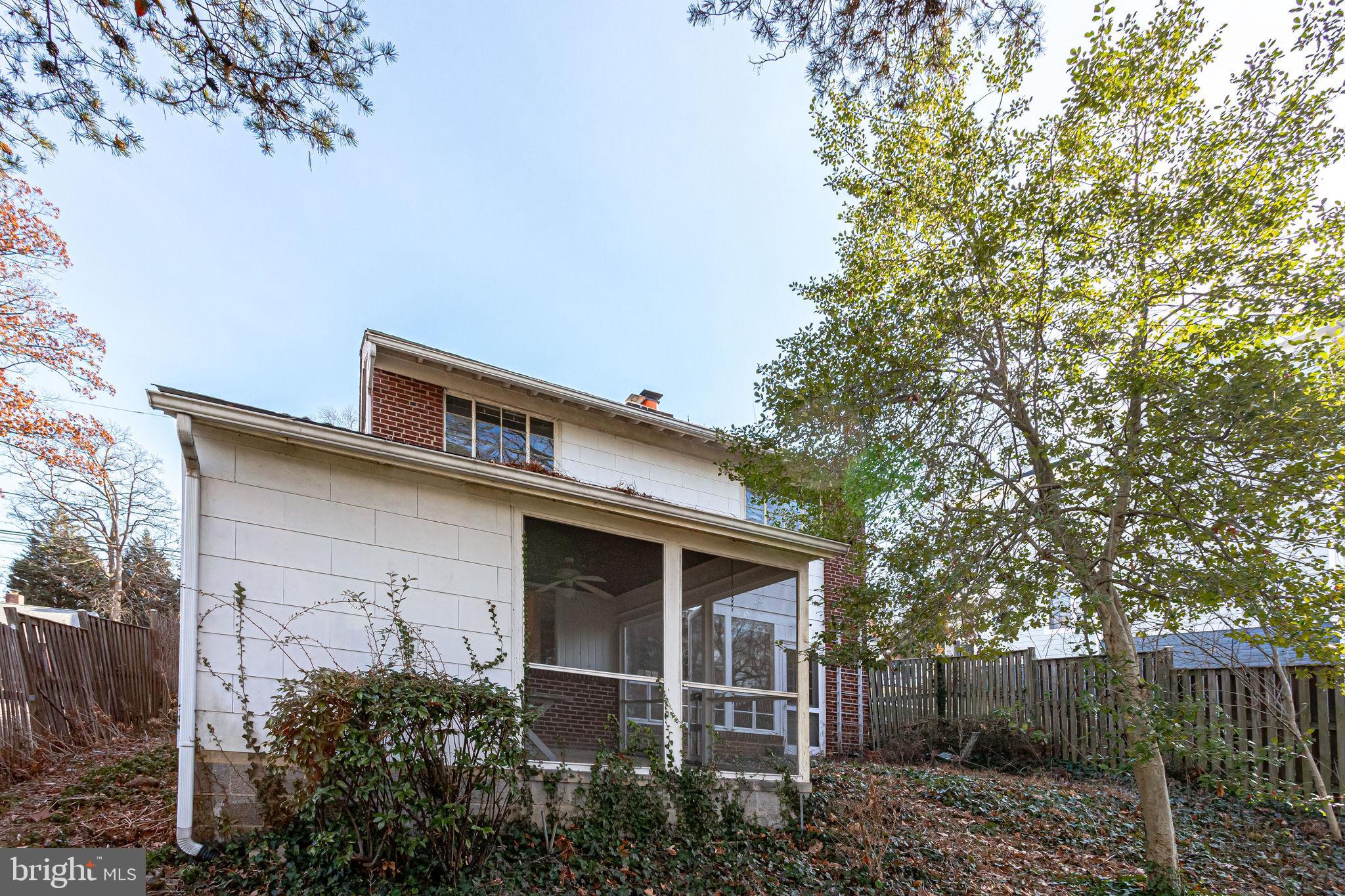 DOUGLAS PARK - Residential