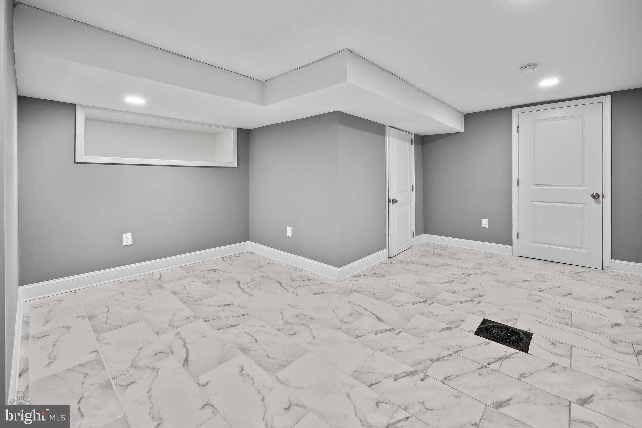 GERMANTOWN - Residential