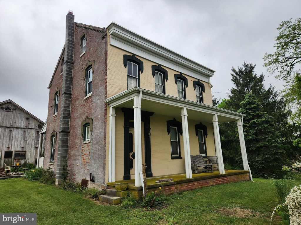 Photo of 4670 Marietta Avenue, Columbia, PA 17512 (MLS # PALA2051658)