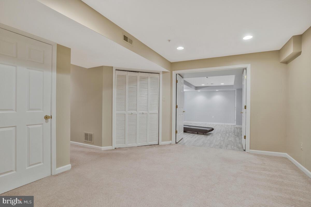 SADDLEBROOK WEST - Residential