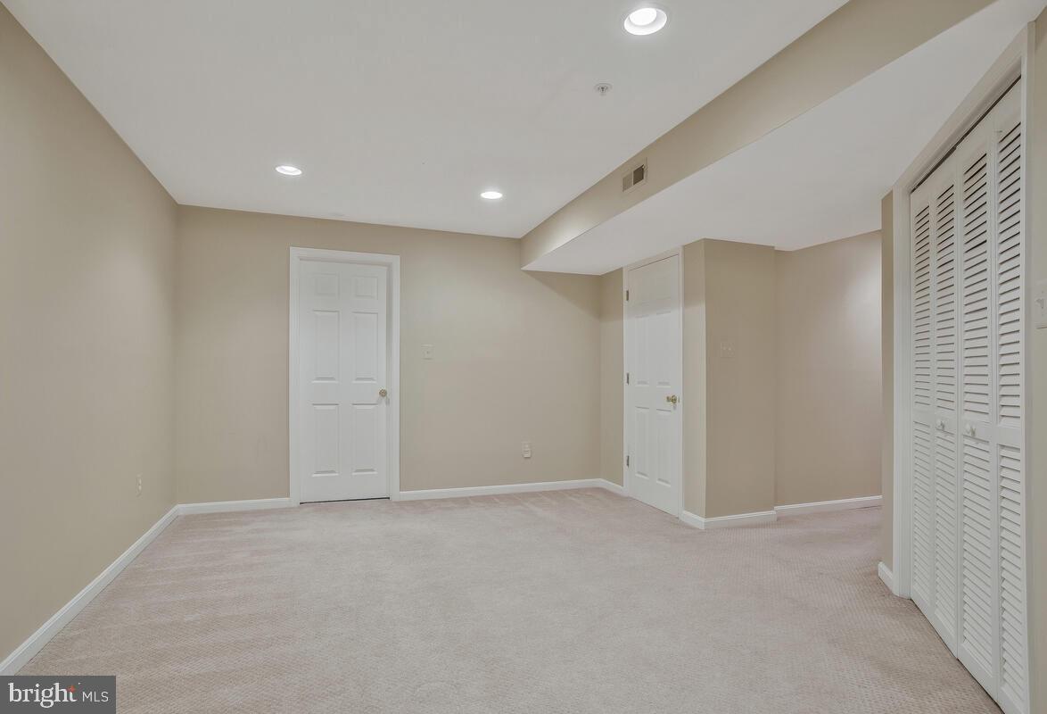 SADDLEBROOK WEST - Residential