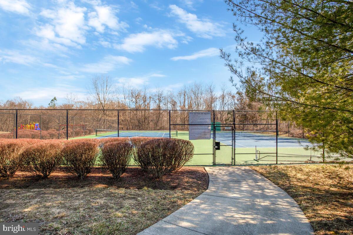 SADDLEBROOK WEST - Residential