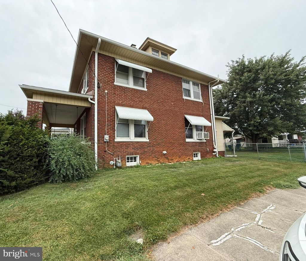 Photo of 629 Hellam Street, WRIGHTSVILLE, PA 17368 (MLS # PAYK2088524)