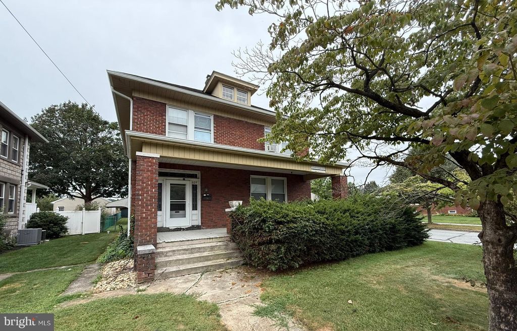 Photo of 629 Hellam Street, WRIGHTSVILLE, PA 17368 (MLS # PAYK2088524)