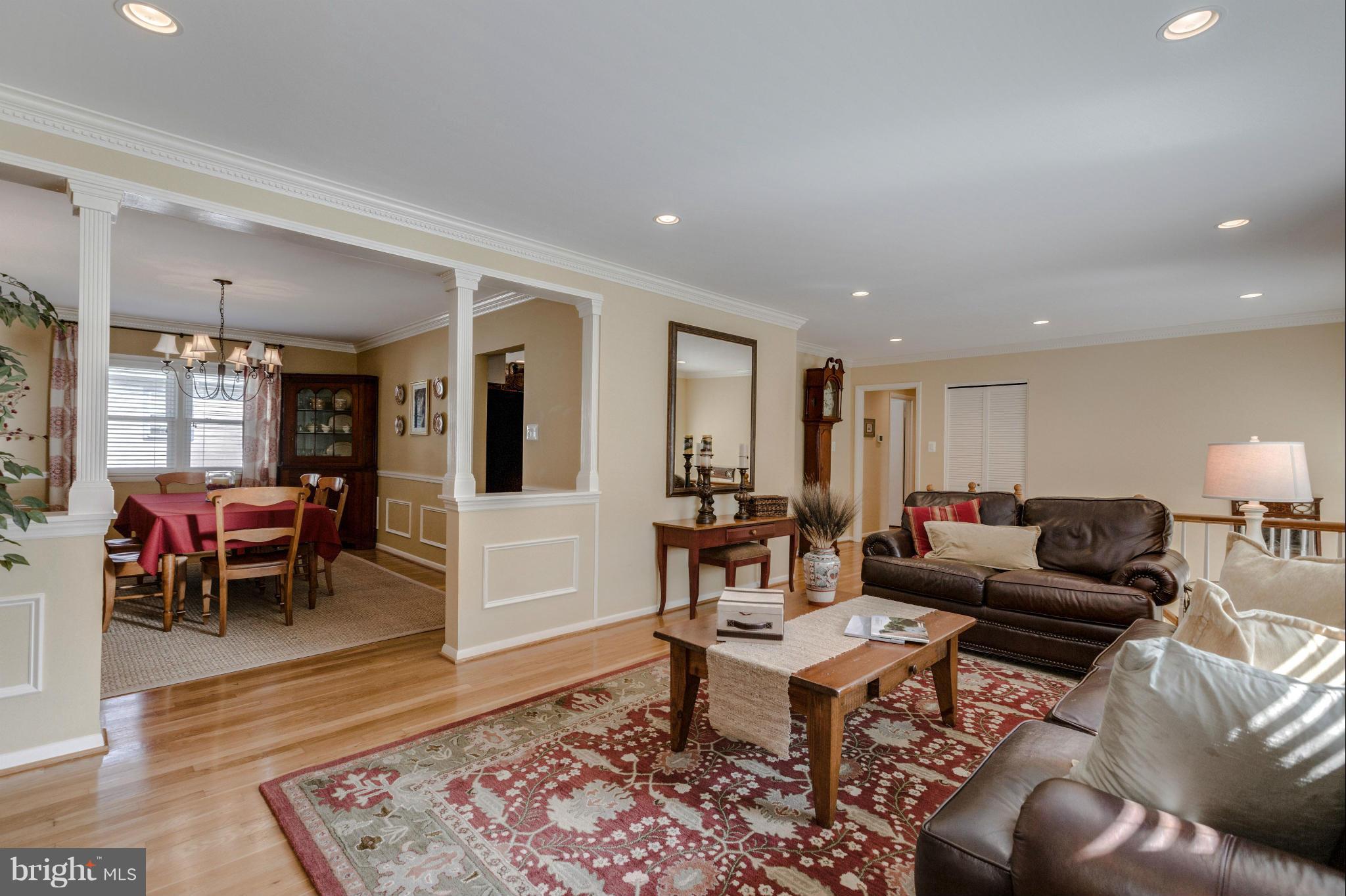 MC LEAN HAMLET - Residential