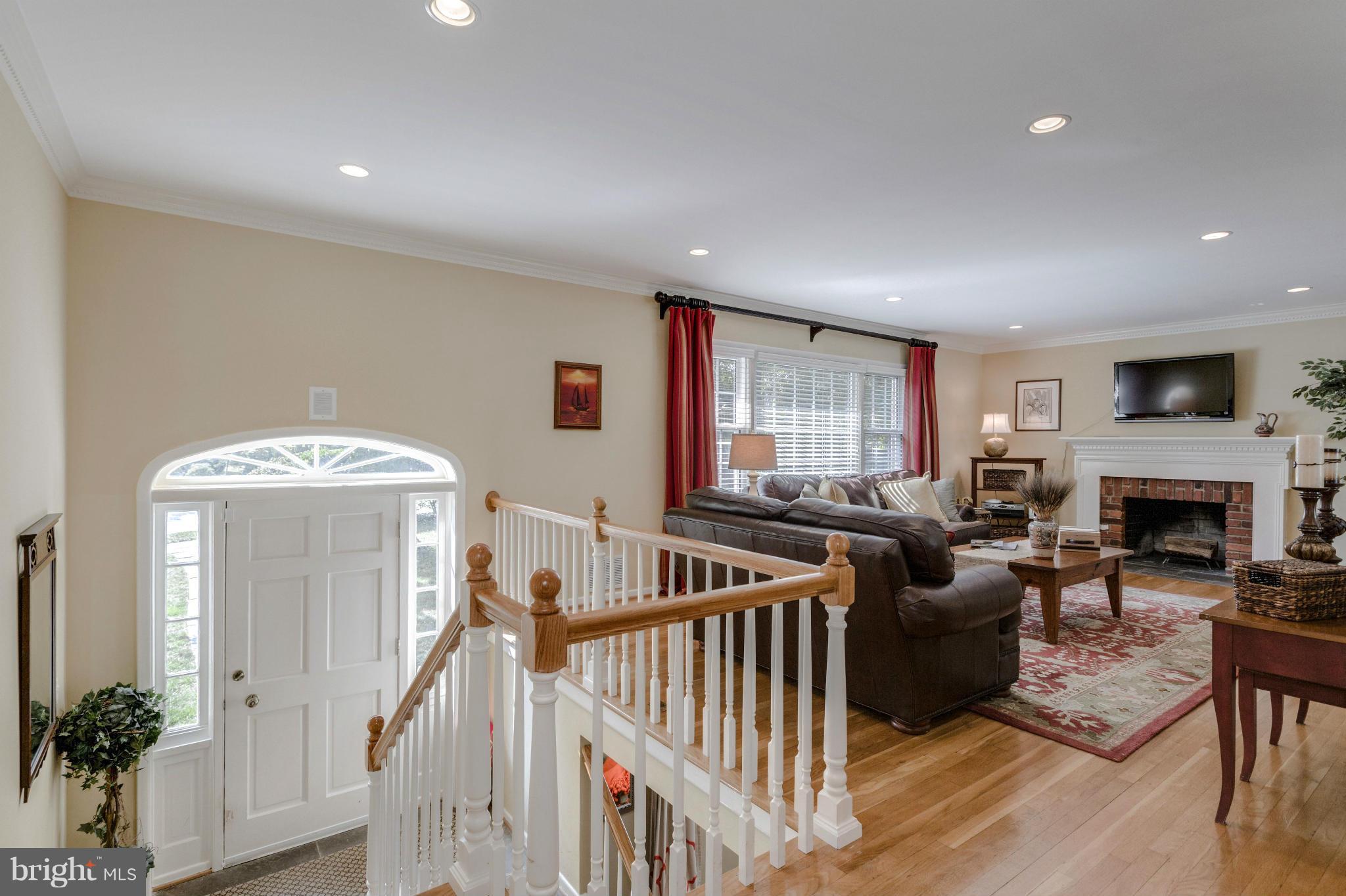 MC LEAN HAMLET - Residential