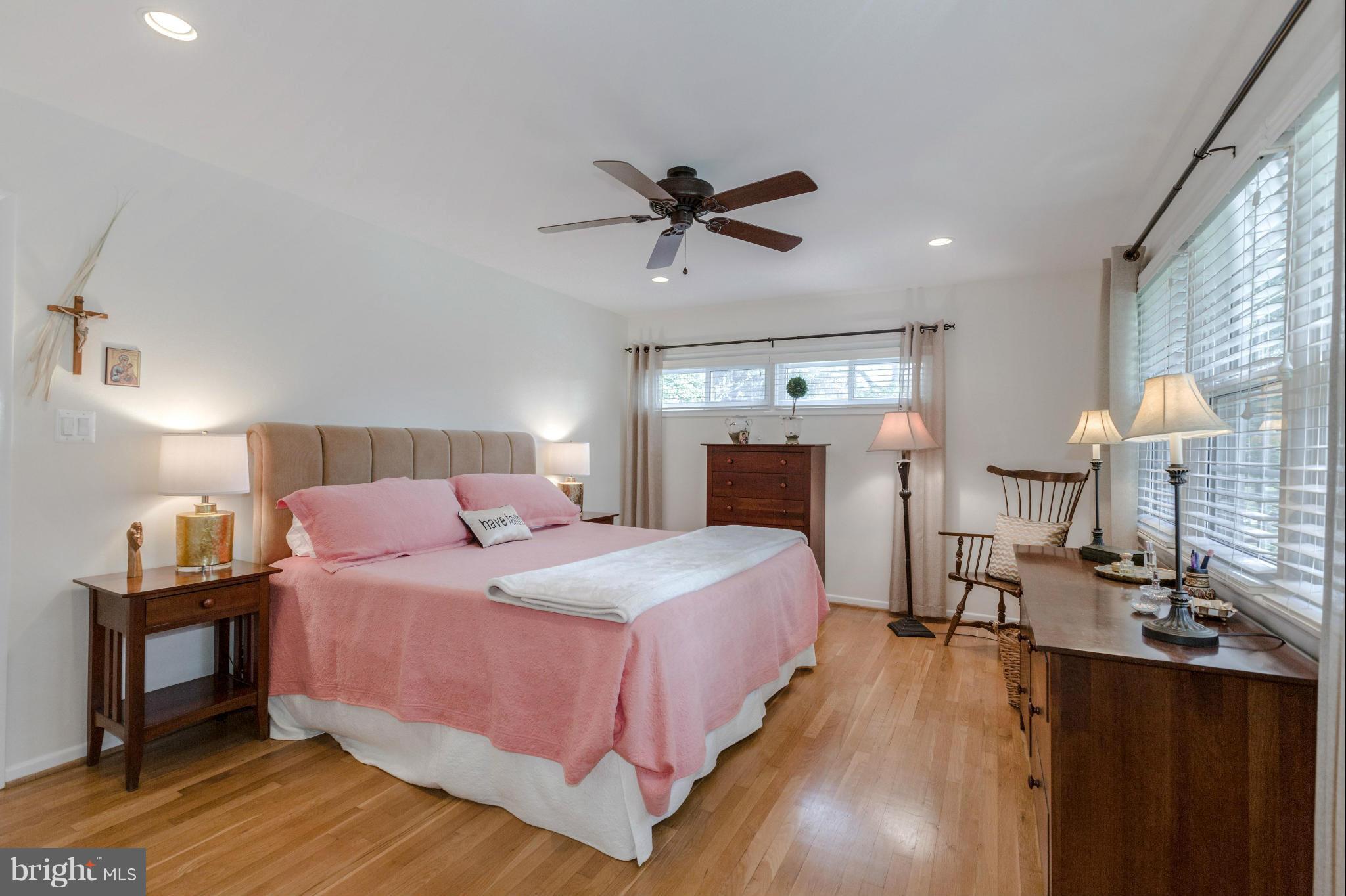 MC LEAN HAMLET - Residential