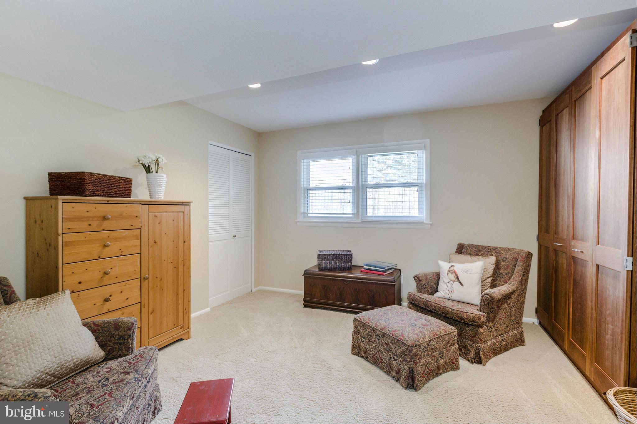 MC LEAN HAMLET - Residential