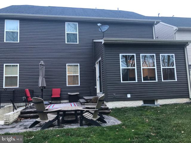 CREEKSIDE VILLAGE AT TANYARD SPRINGS - Residential