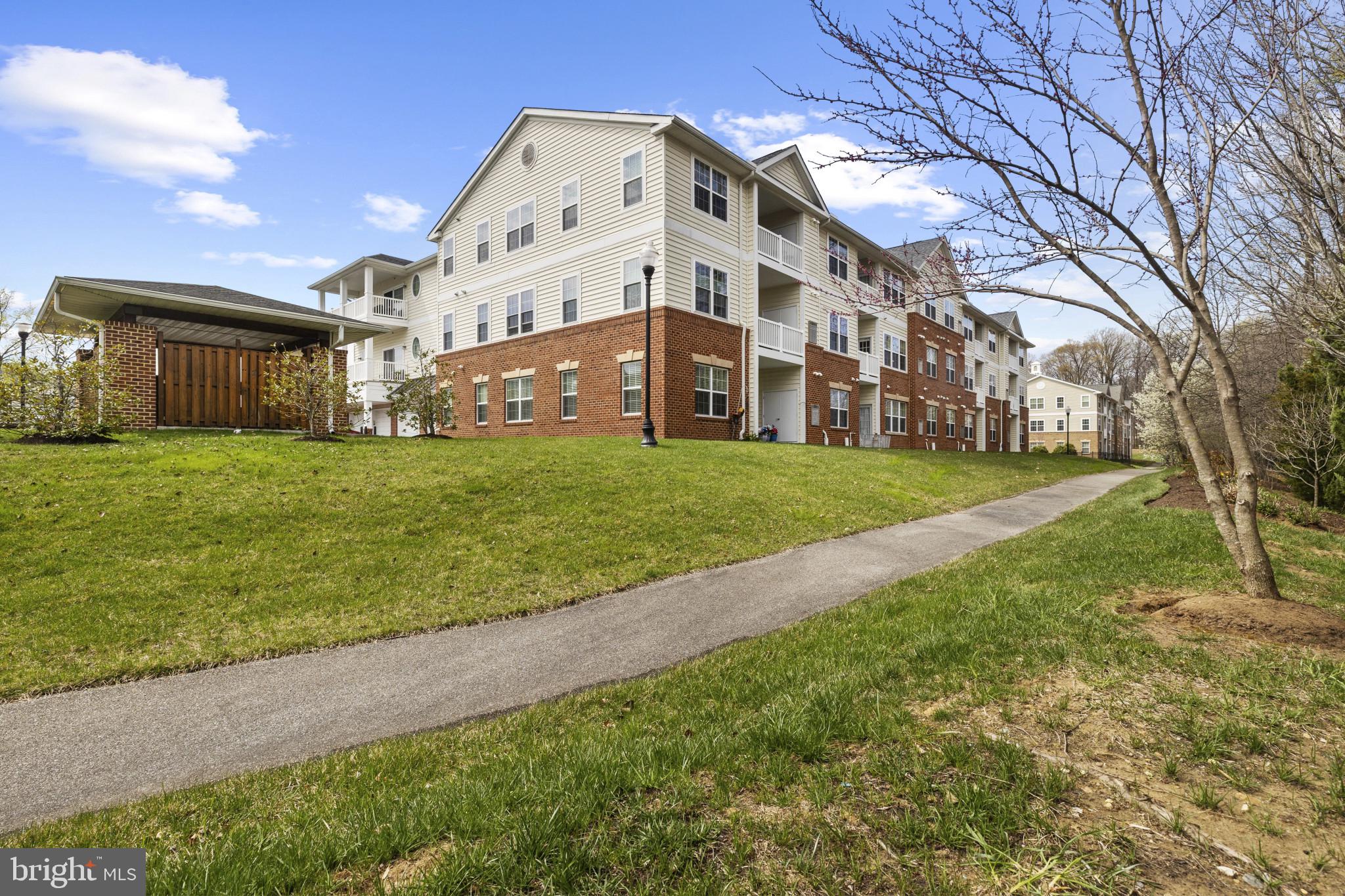 CARROLLS CREEK - Residential