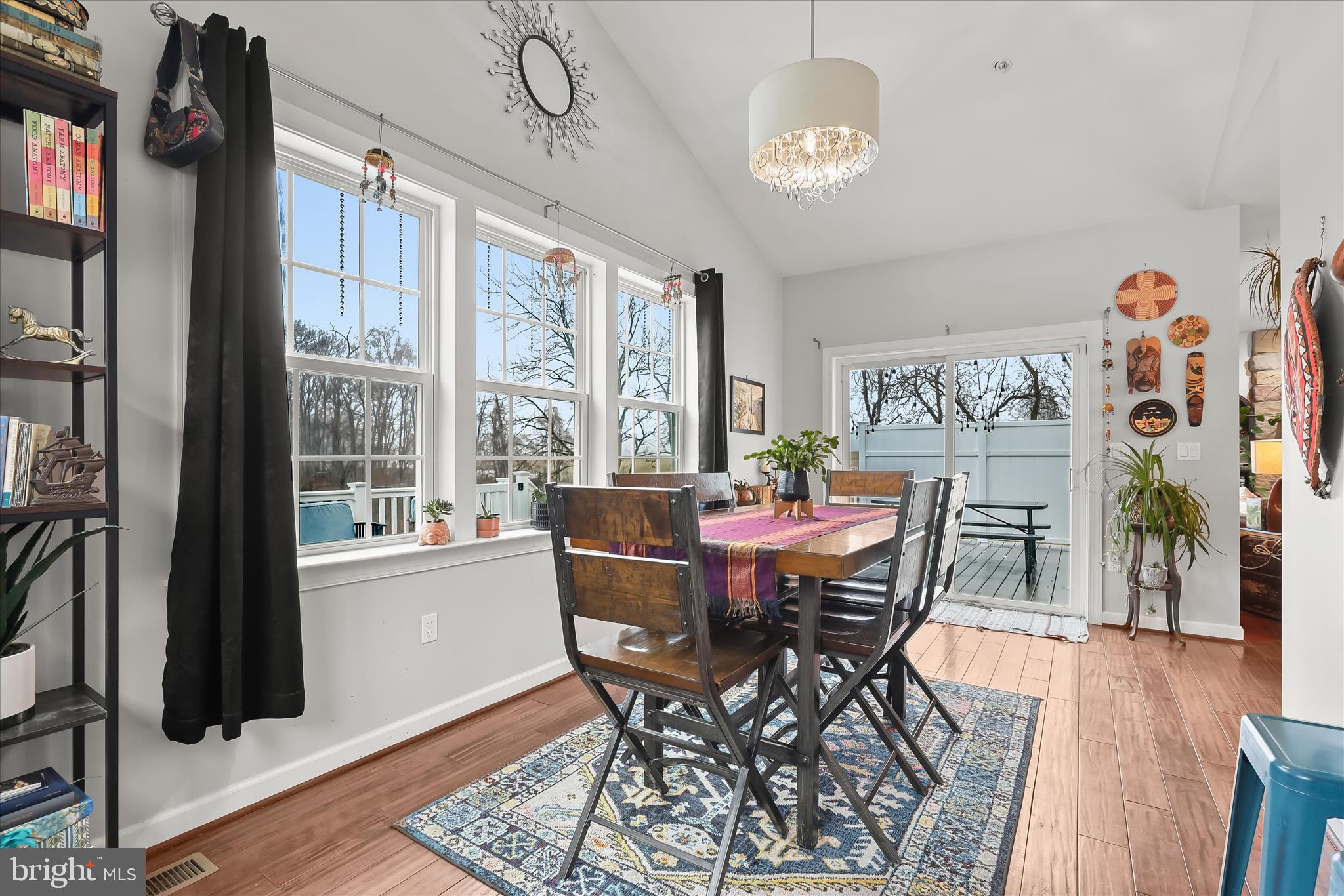 JARRETTSVILLE - Residential