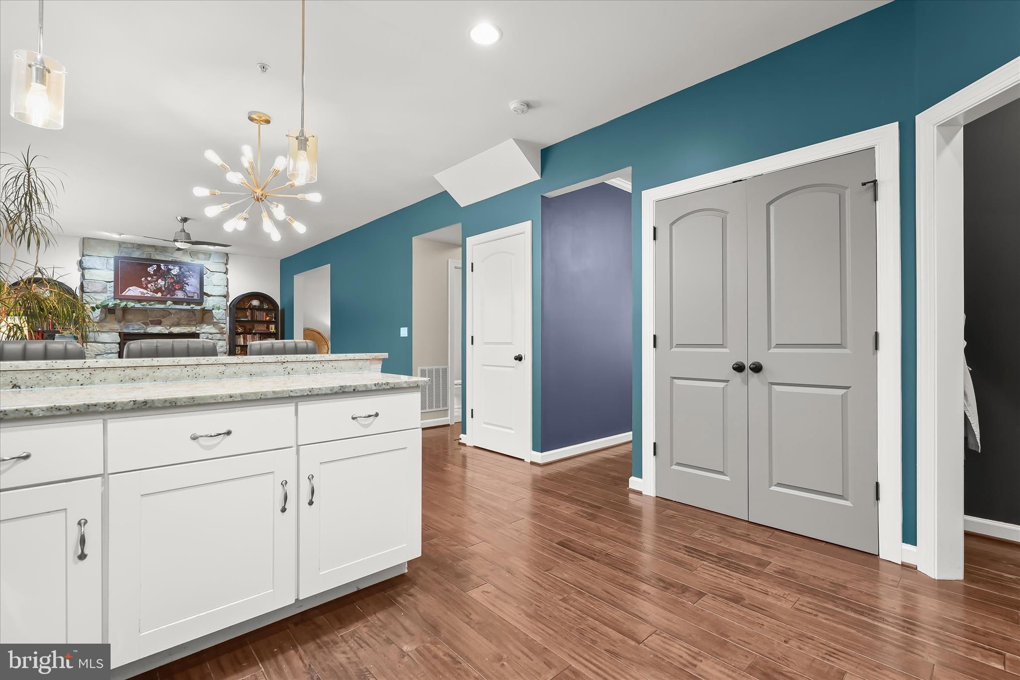 JARRETTSVILLE - Residential