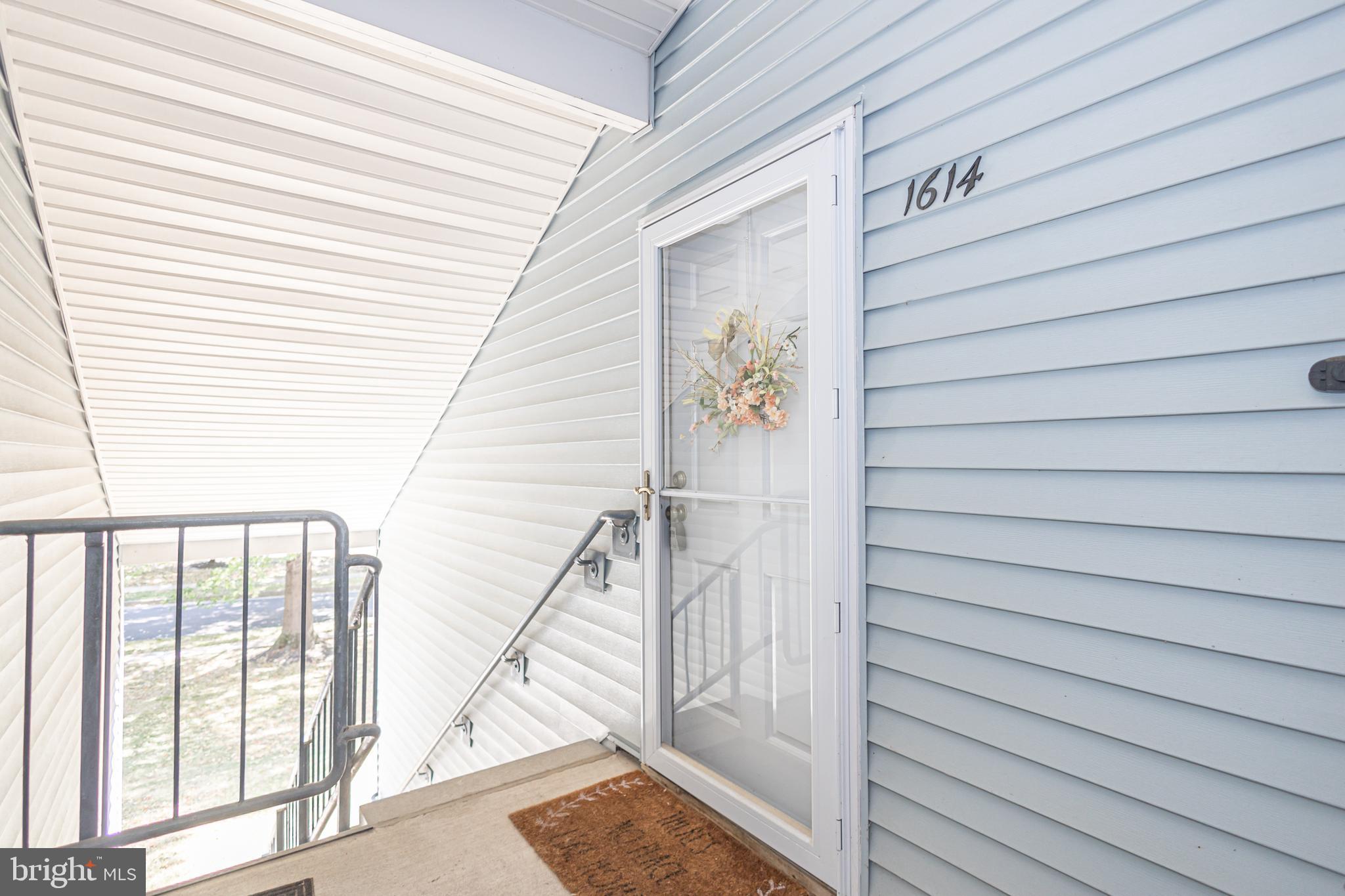 CROWN POINT - Residential