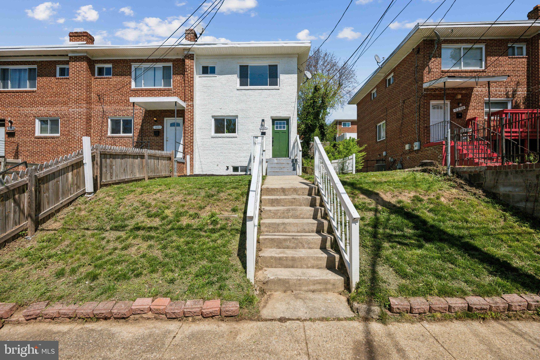 GLASSMANOR - Residential