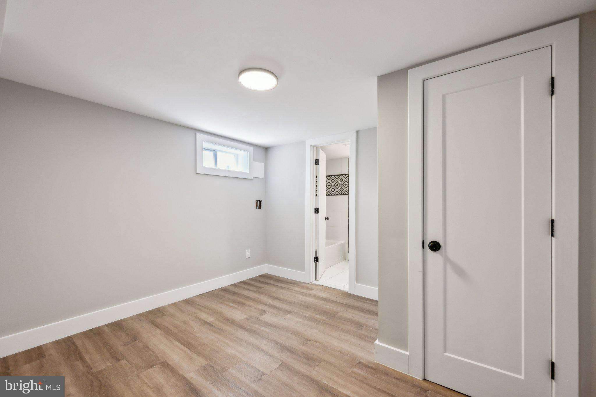 GLASSMANOR - Residential