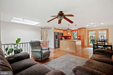 5033 THREE KINGS LANE COLUMBIA MD 21044