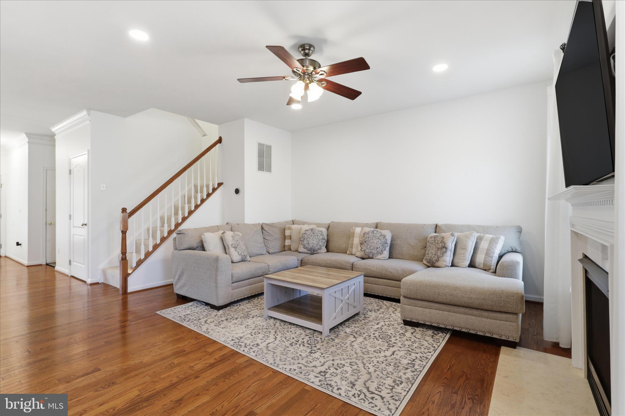 DOMINION VALLEY - Residential